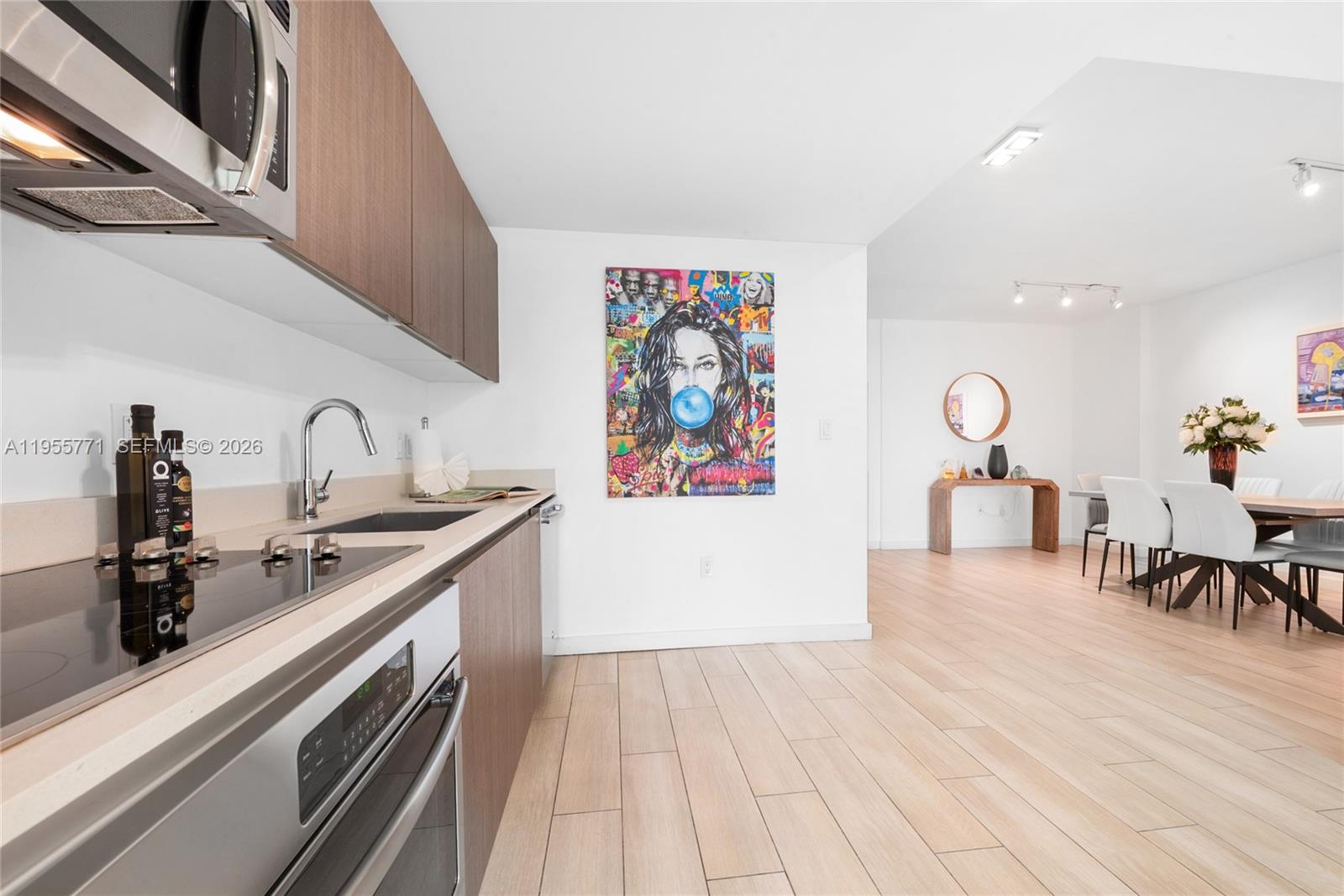1600 Sw 1st Avenue 707 Property Photo 4