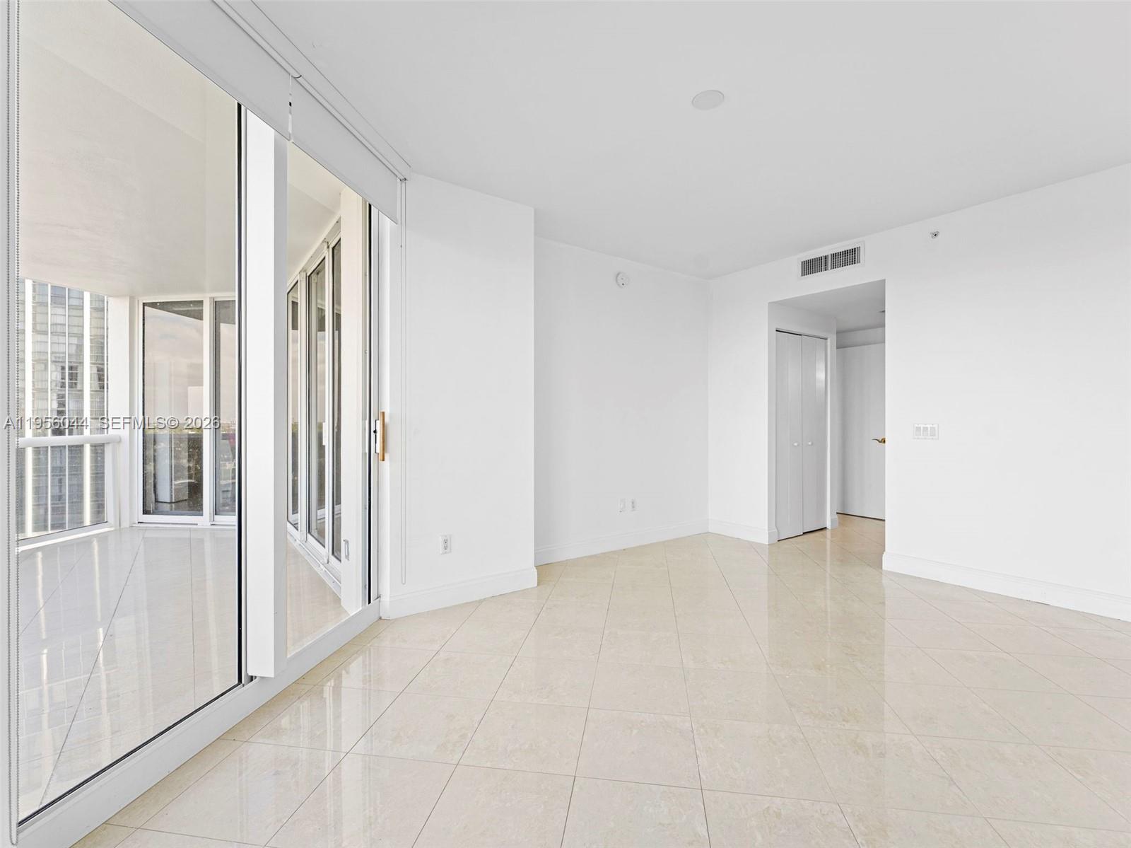 A11956044 Property Photo 21