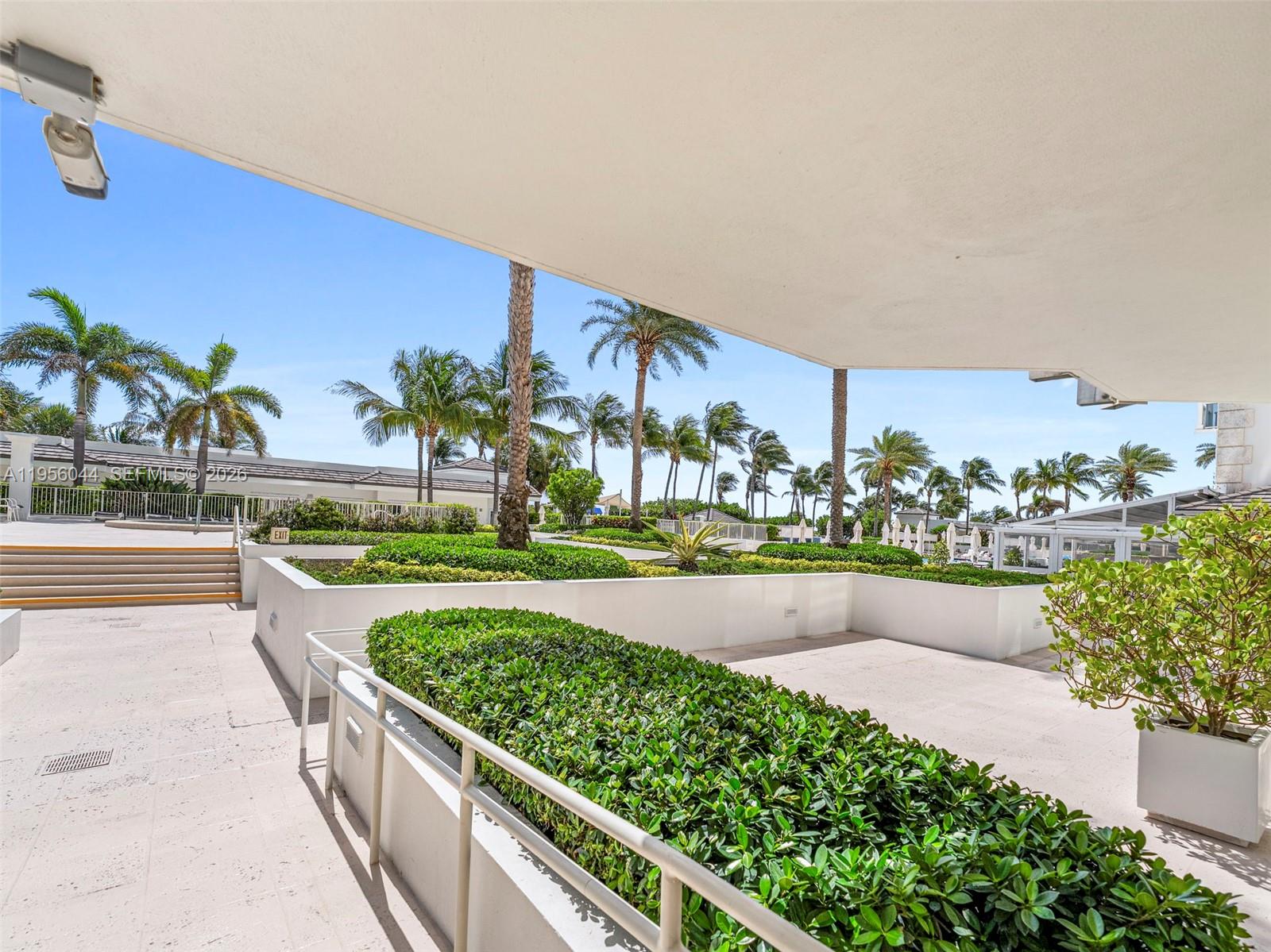 A11956044 Property Photo 38
