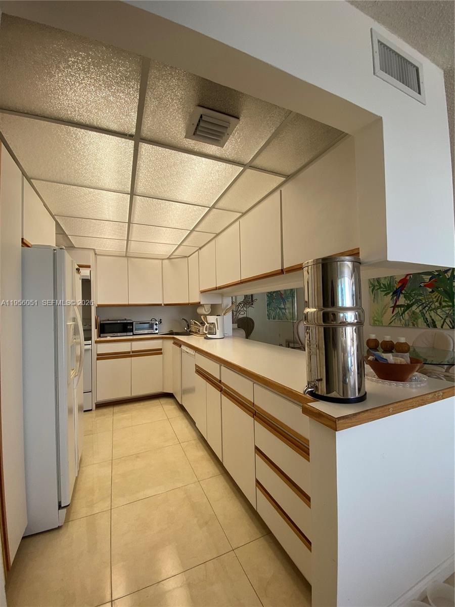 A11956051 Property Photo 15