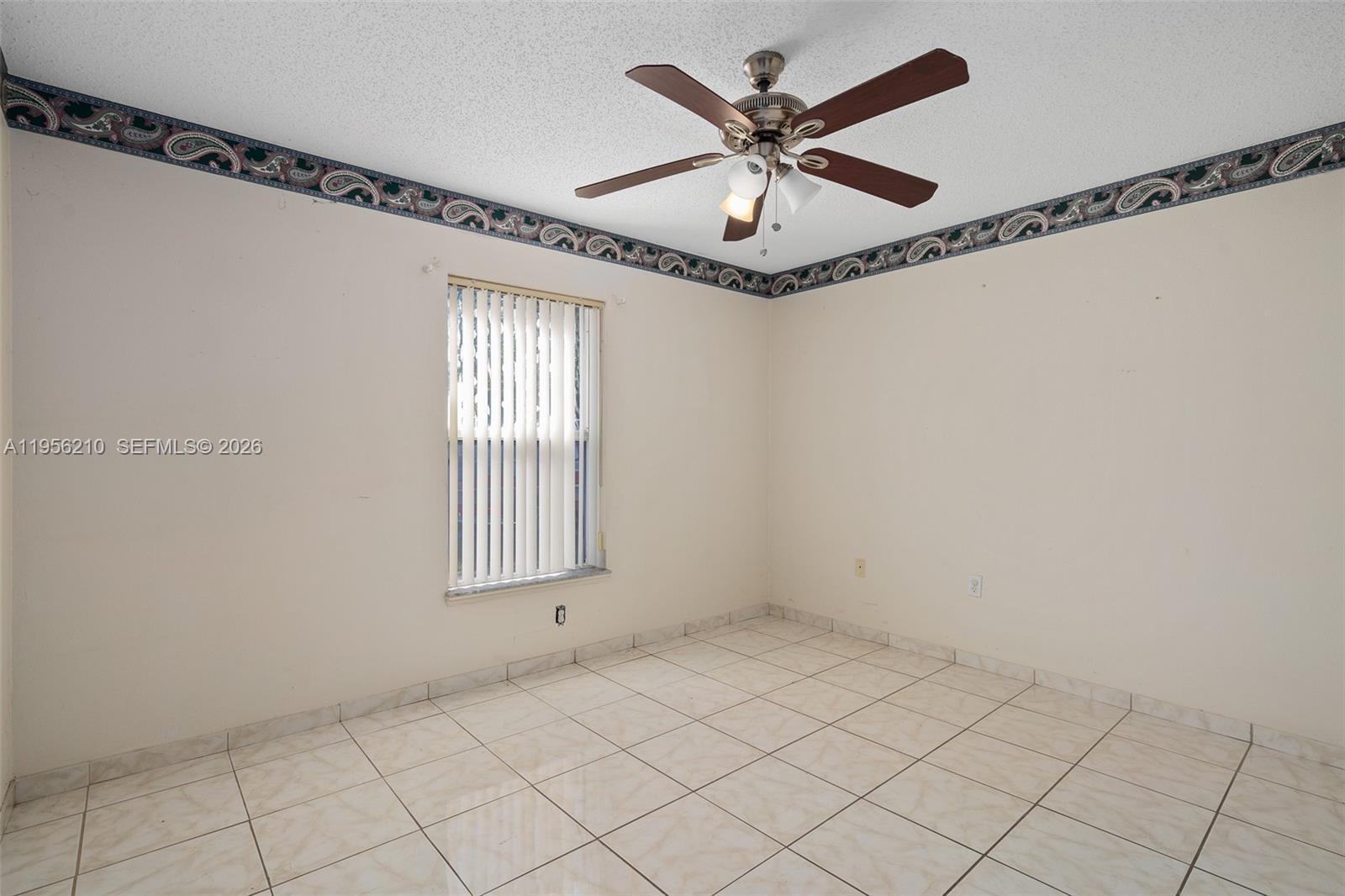 327 Ridge Court Property Photo 12
