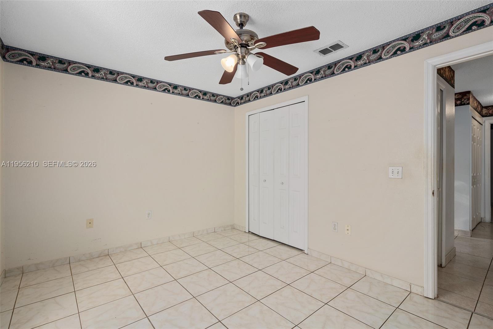 327 Ridge Court Property Photo 13