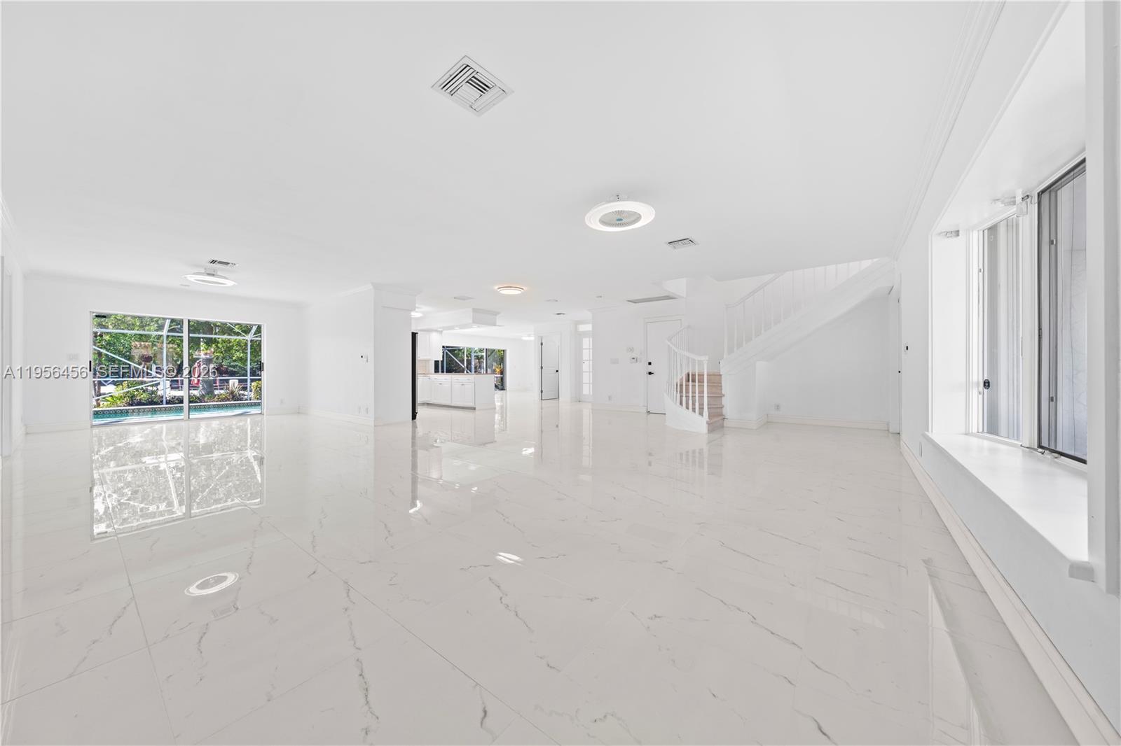 405 Bontona Avenue Property Photo 10