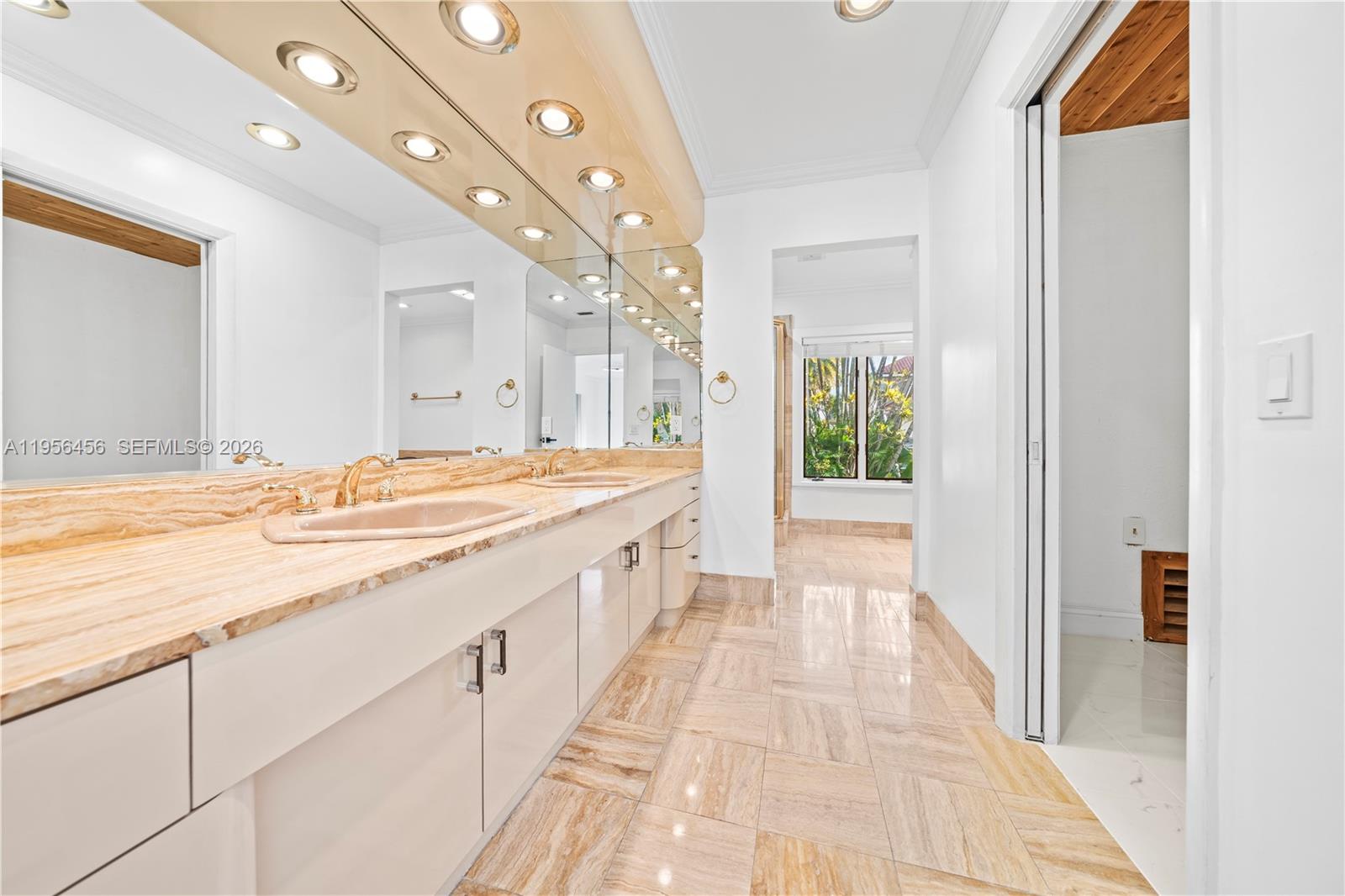 405 Bontona Avenue Property Photo 18