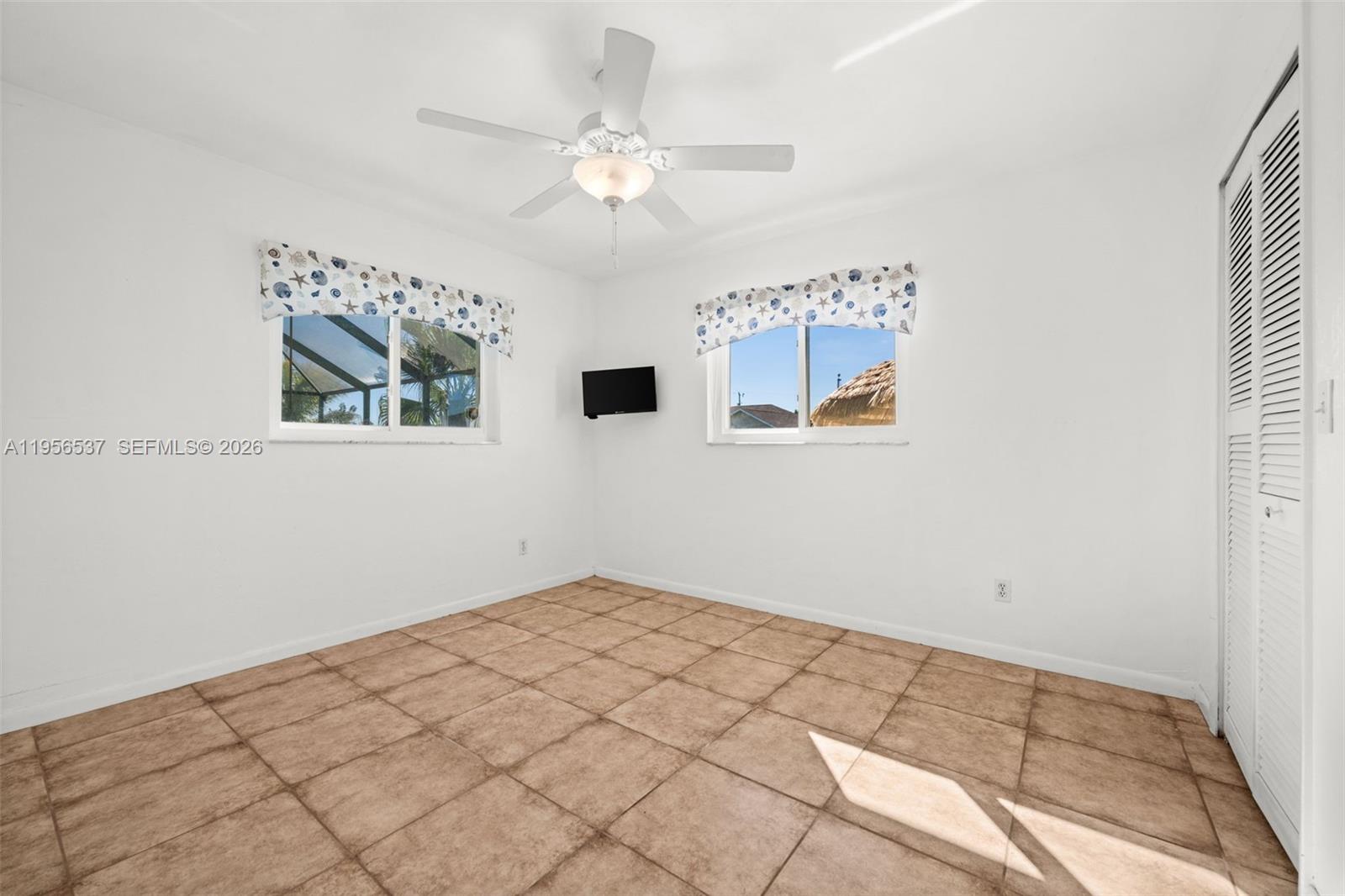 250 Sw 37th Terrace Property Photo 24