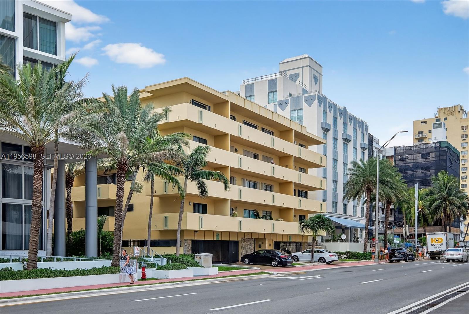 2924 Collins Avenue 501