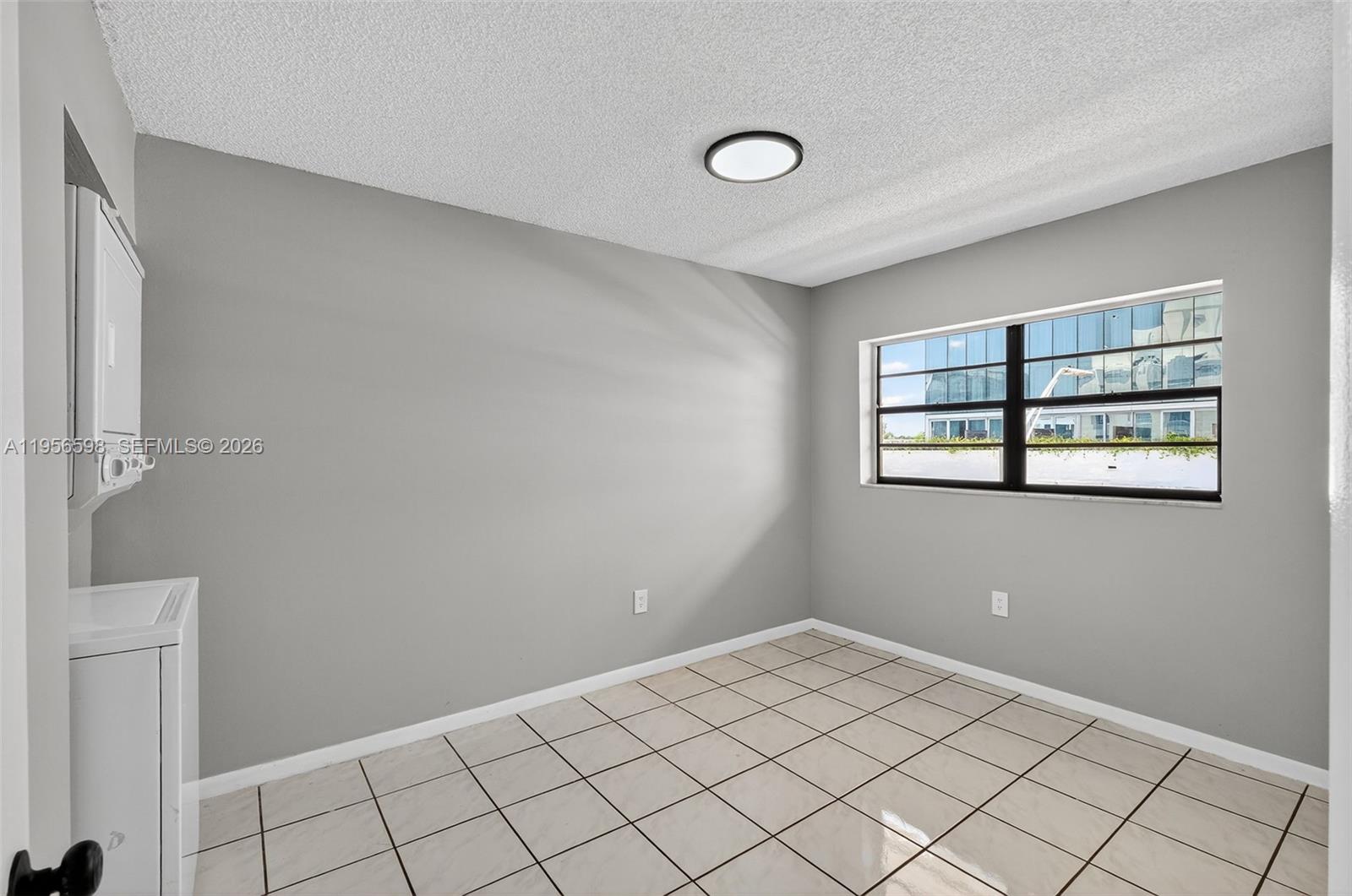 2924 Collins Avenue 501 Property Photo 10