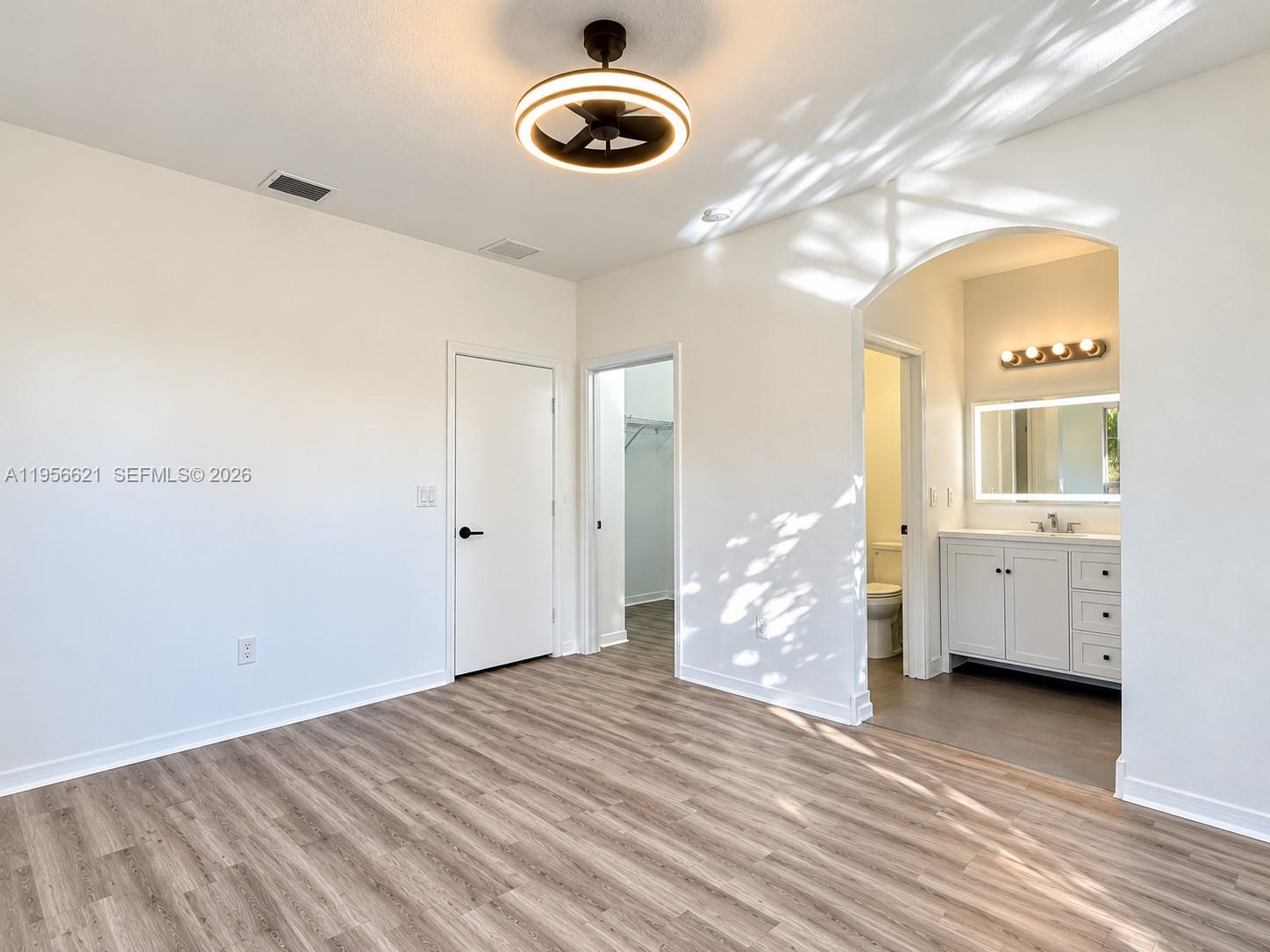 4932 Windward Way 1301 Property Photo 11