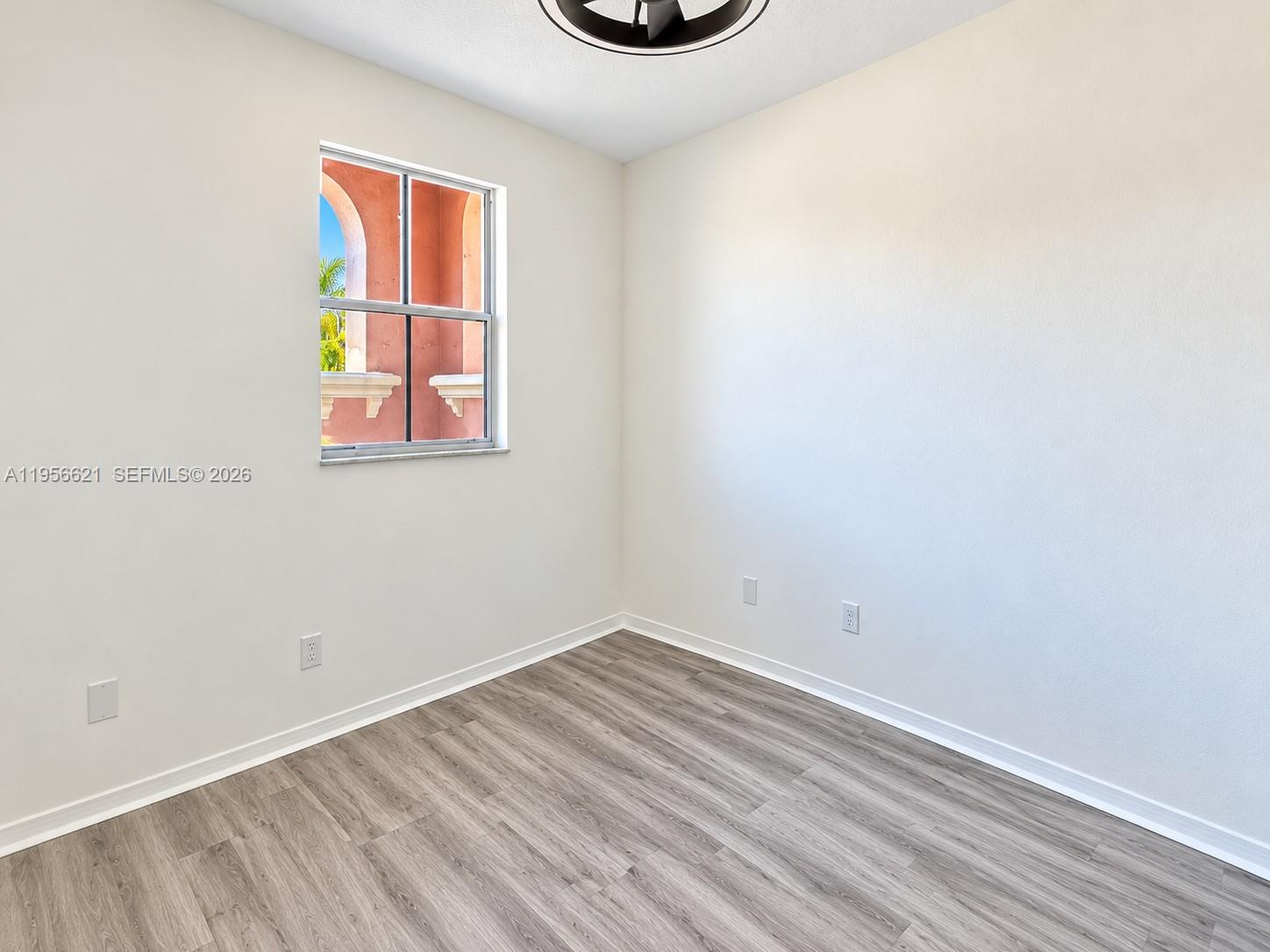 4932 Windward Way 1301 Property Photo 16