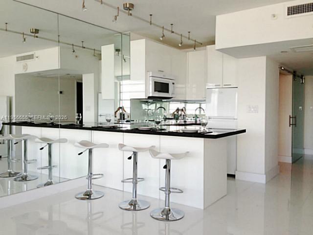 100 Lincoln Road 1112 Property Photo 2