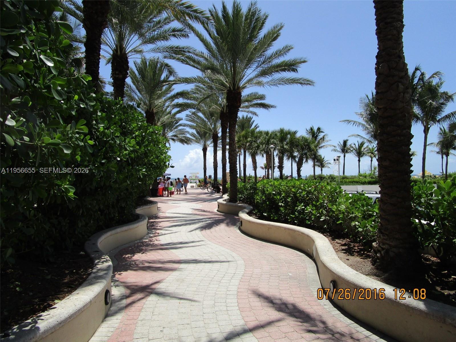 100 Lincoln Road 1112 Property Photo 42