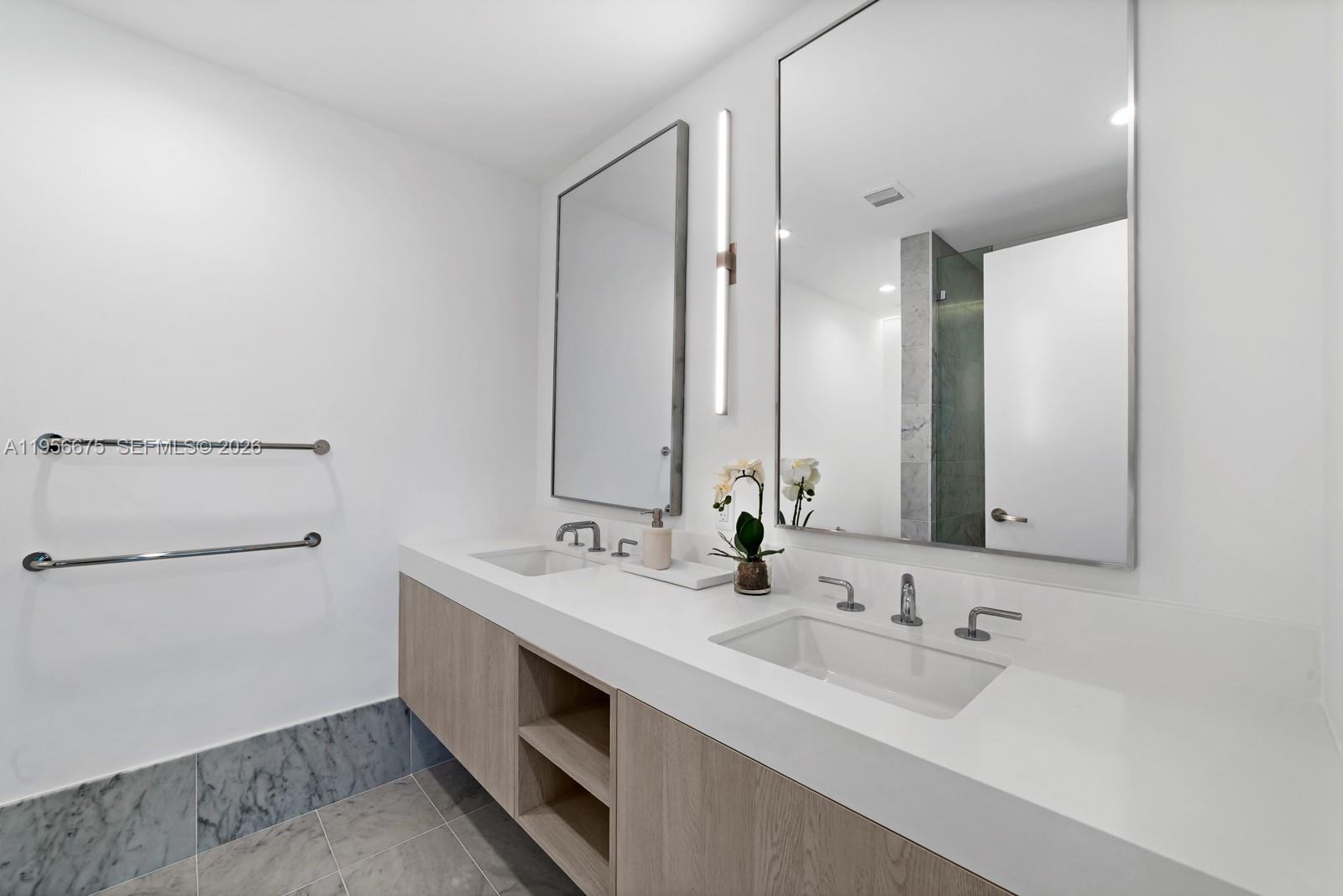 9221 E Bay Harbor Drive 412 Property Photo 12