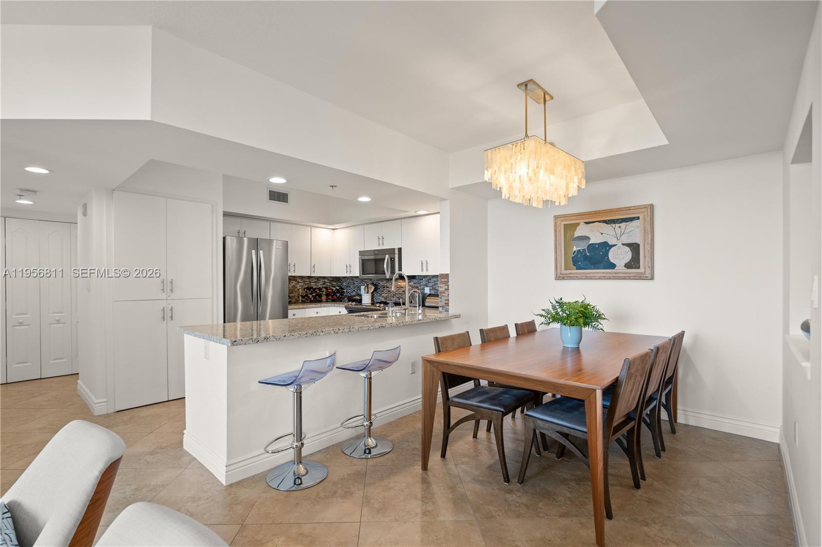 A11956811 Property Photo 10