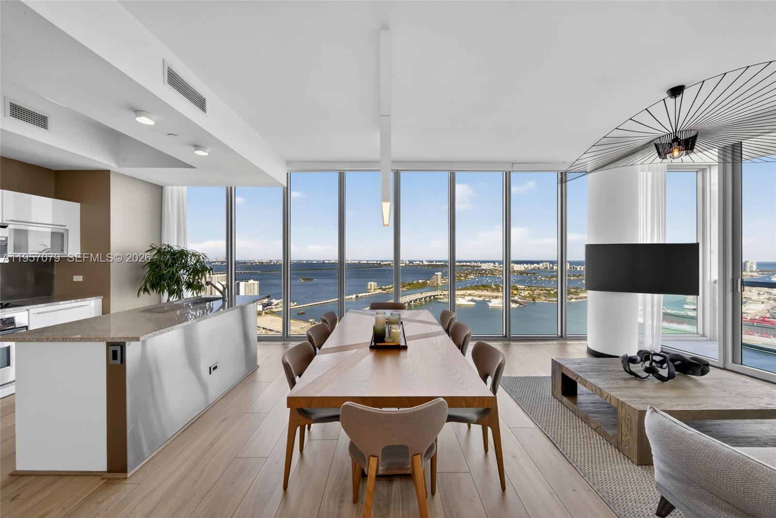888 Biscayne Boulevard 5508 Property Photo 2