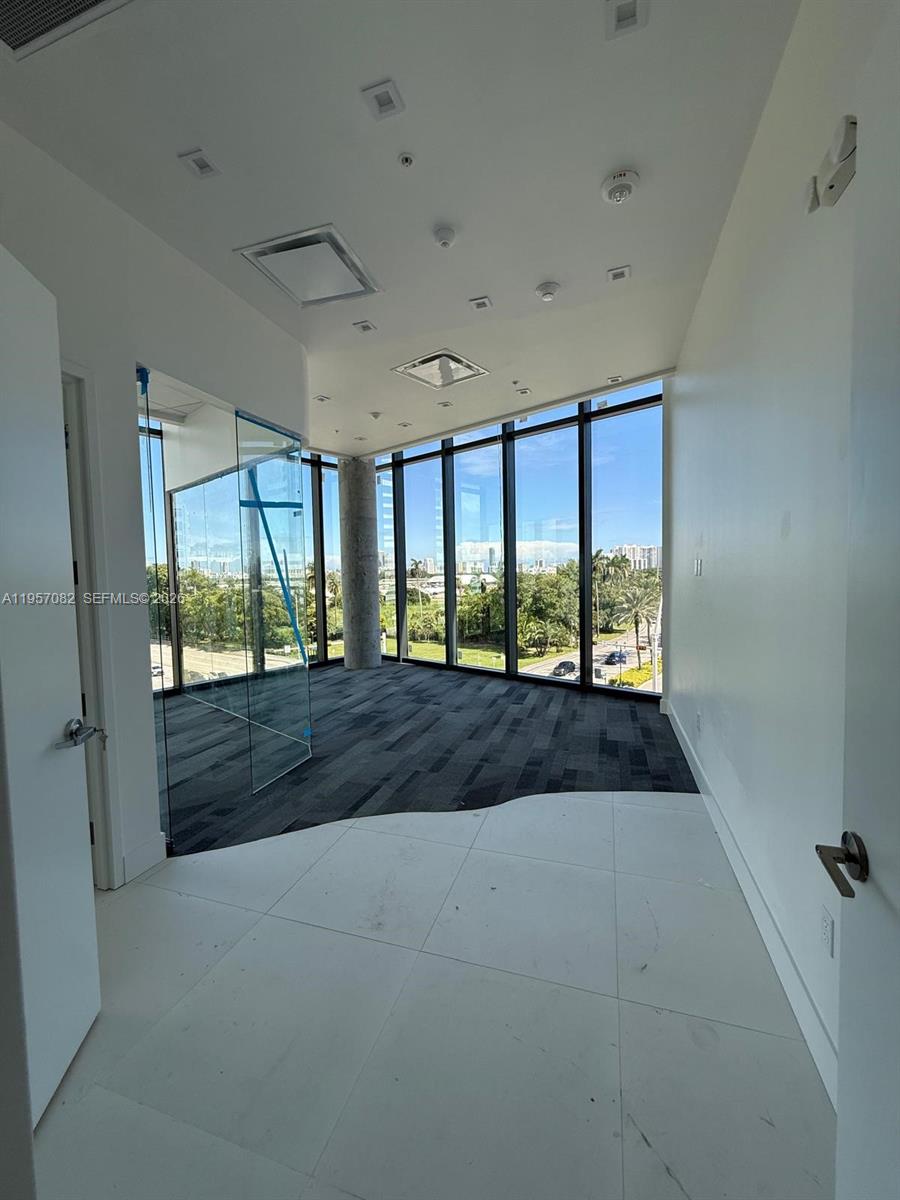 A11957082 Property Photo 3
