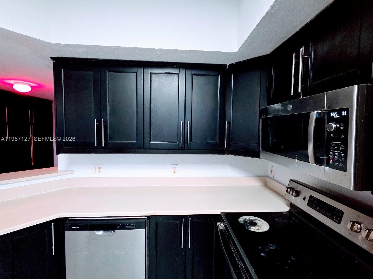 A11957127 Property Photo 8