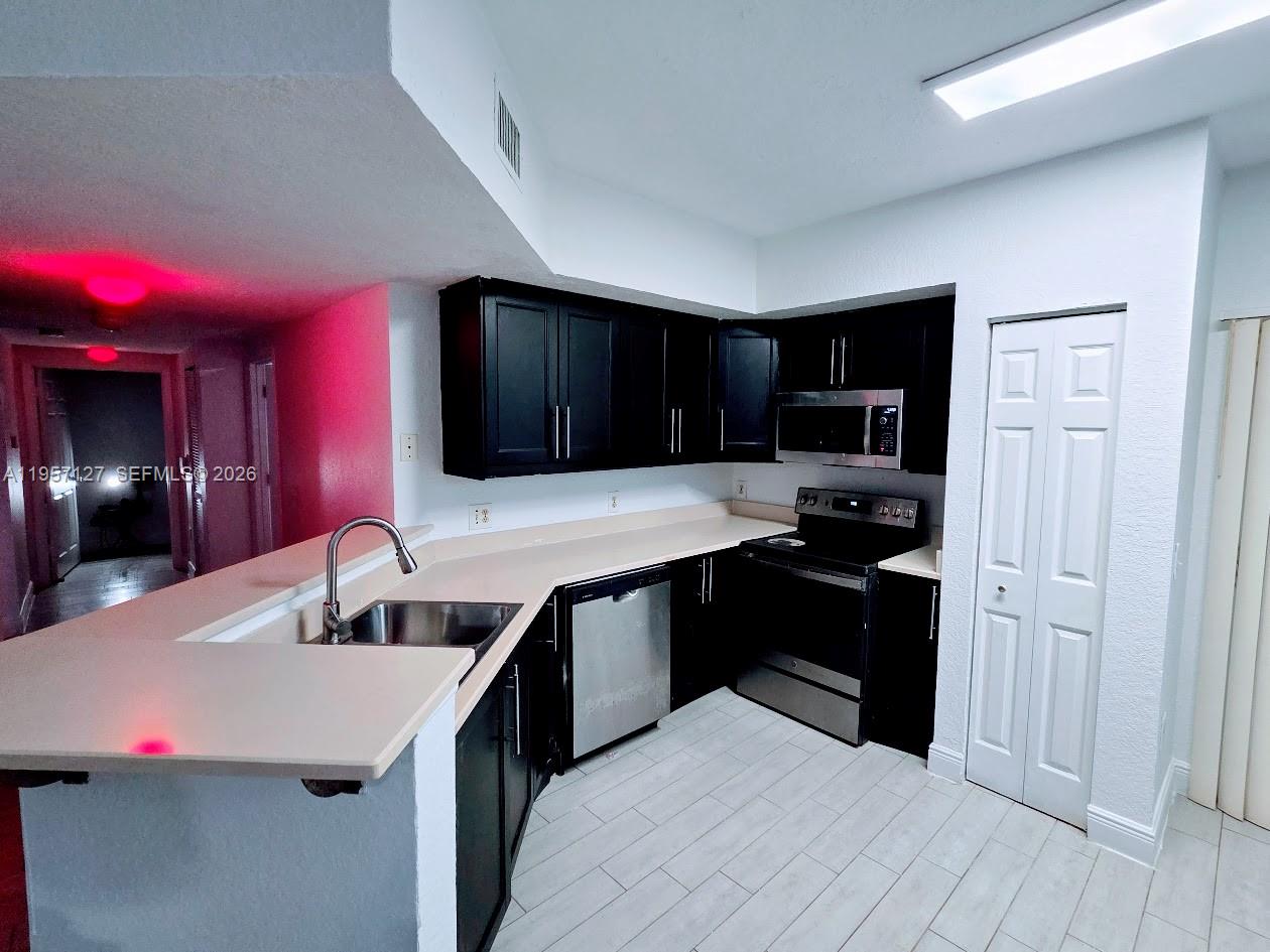 A11957127 Property Photo 9