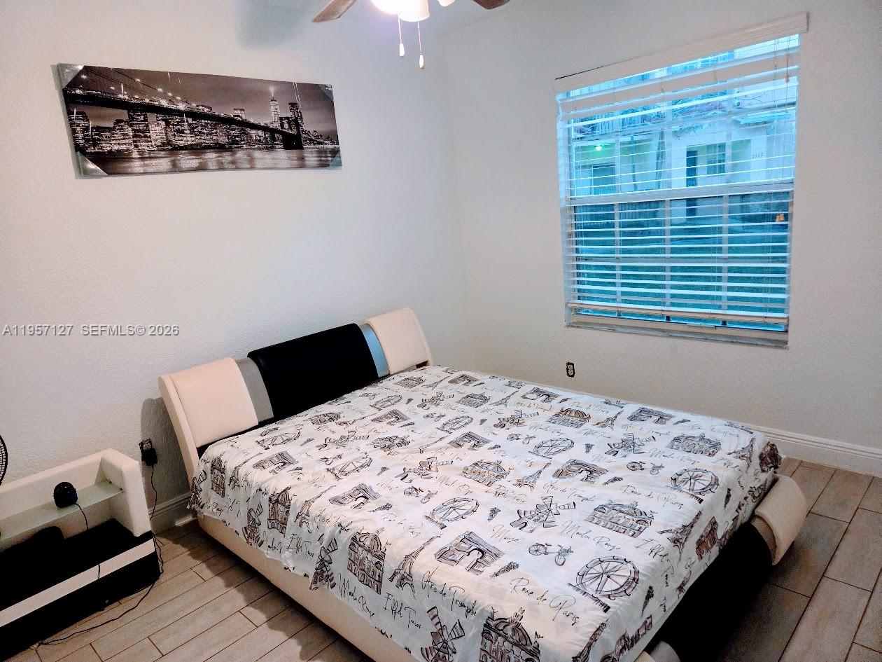 A11957127 Property Photo 25