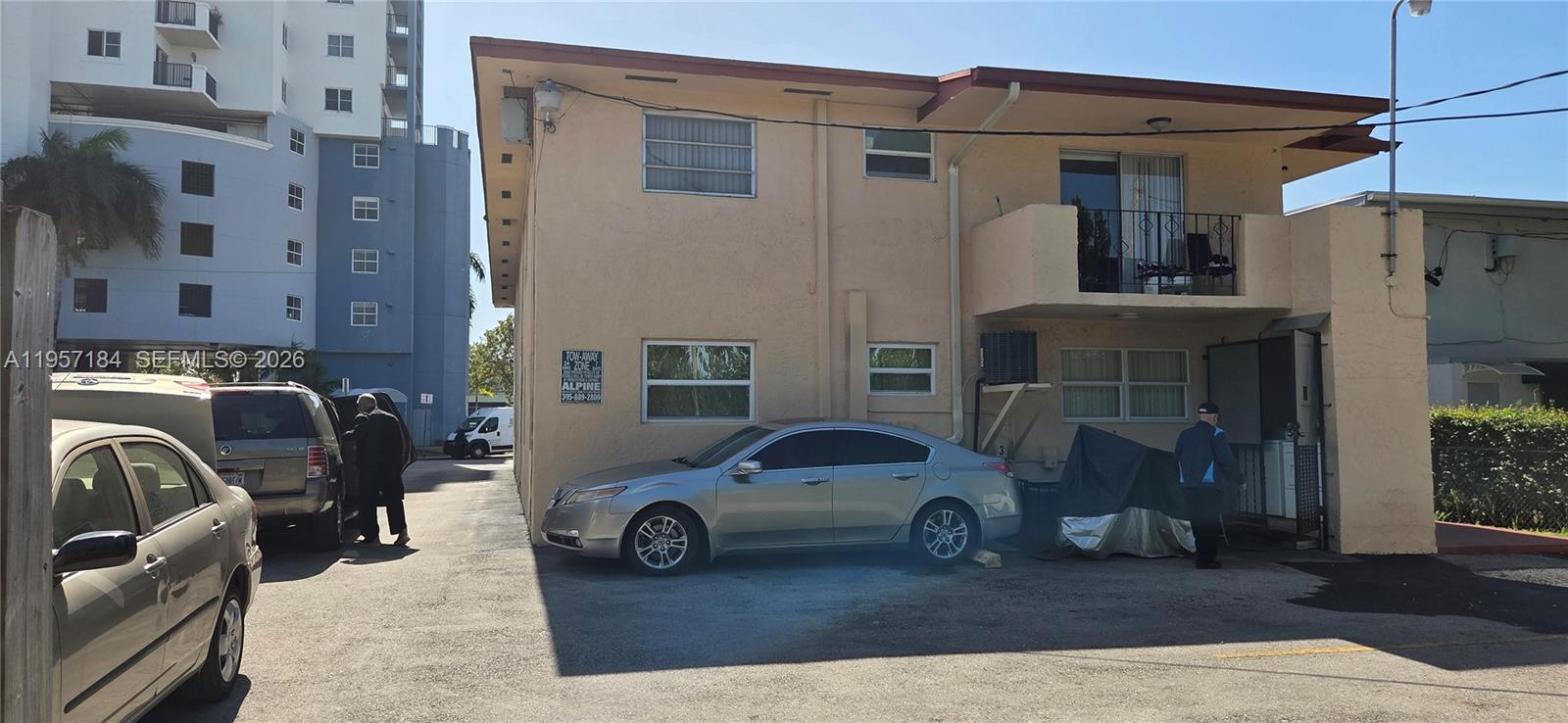 6373 Sw 8th Street Property Photo 4