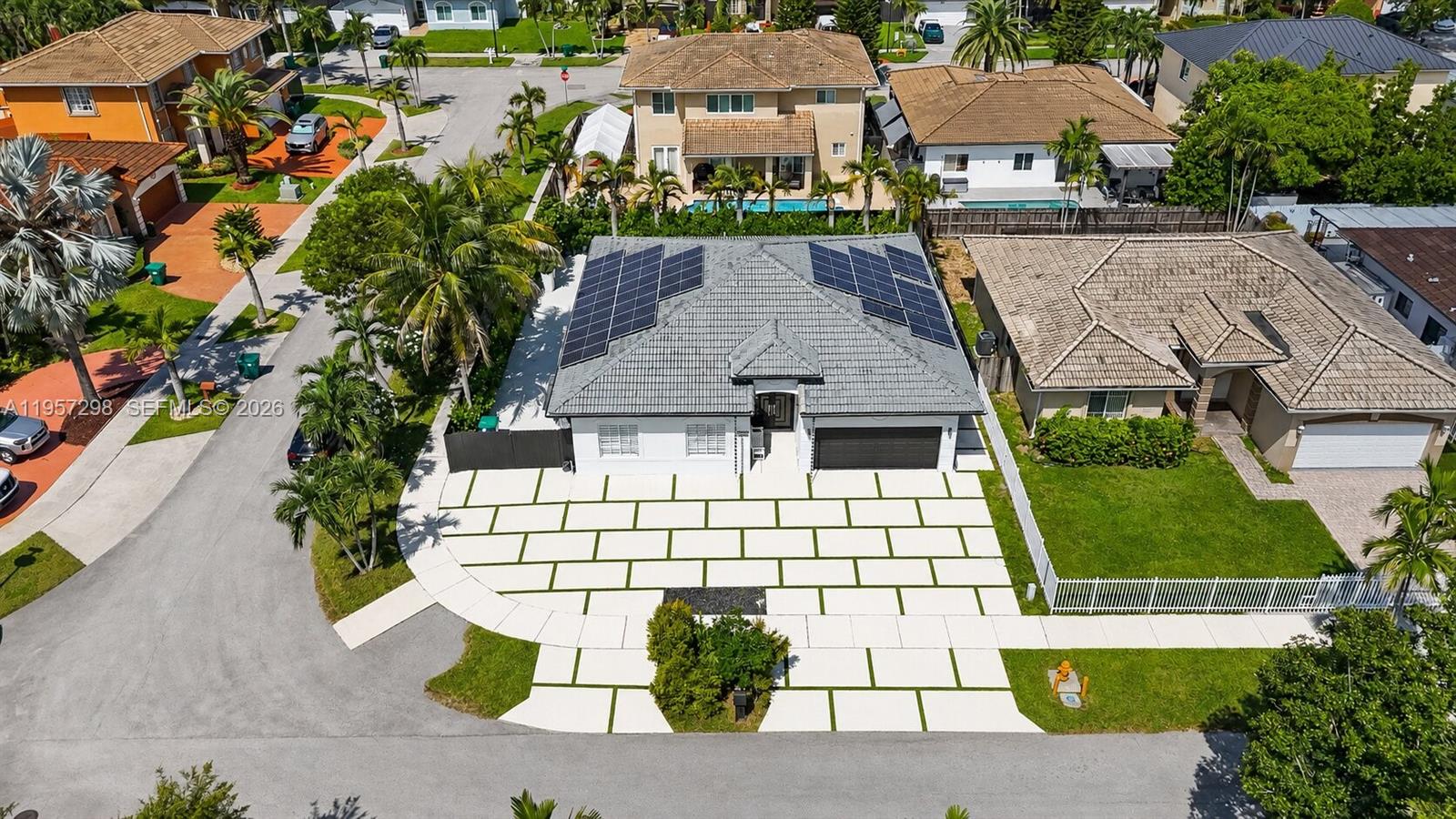 14200 Sw 160th Court Property Photo 6