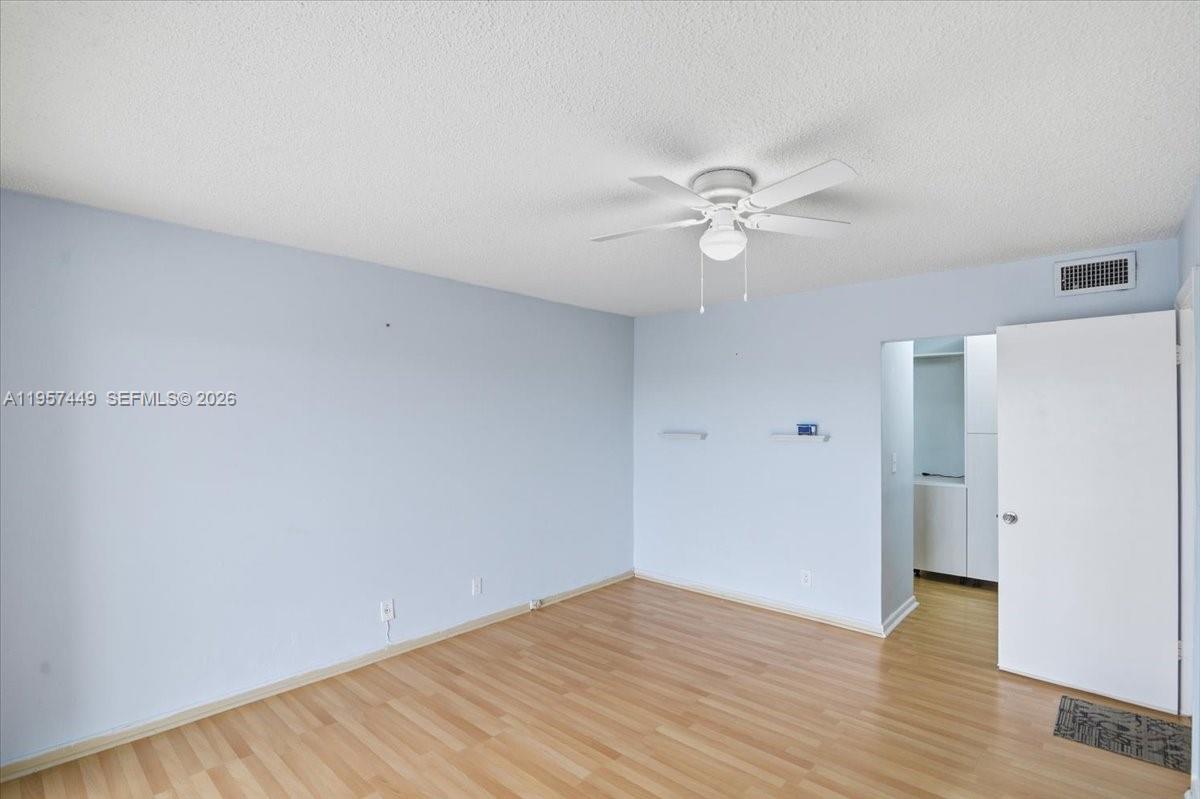 330 Se 2nd Street 501g Property Photo 25