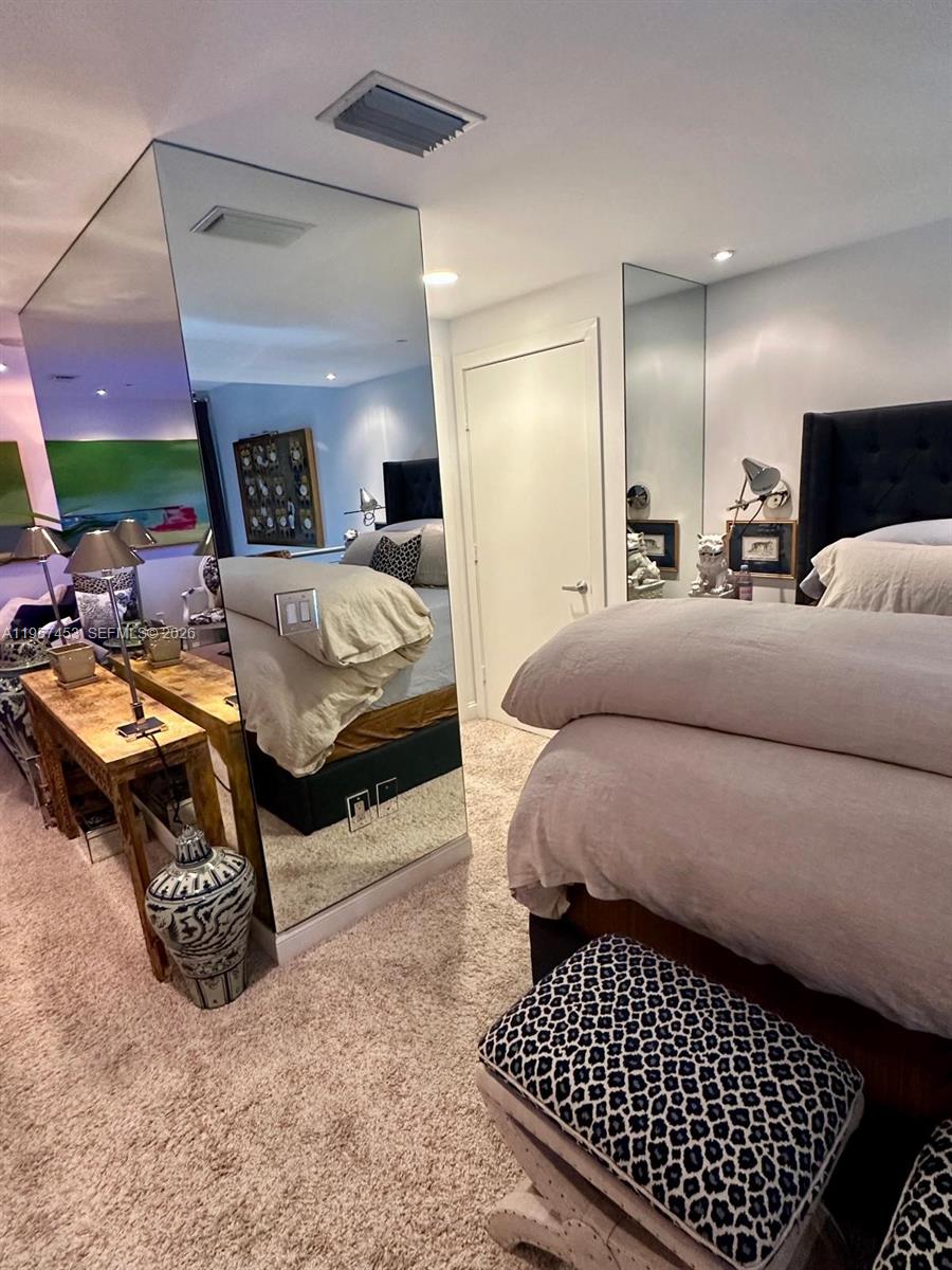 1050 Brickell Avenue 818 Property Photo 21