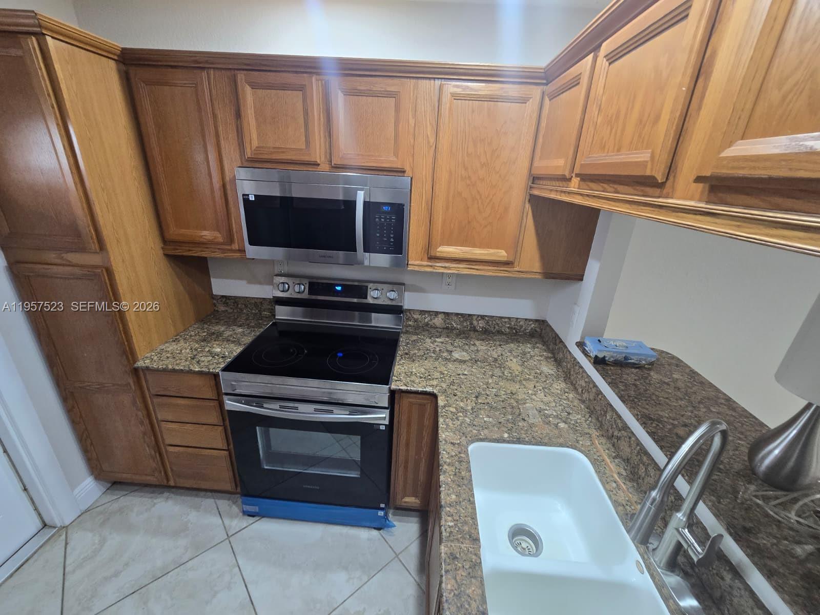 5151 W Oakland Park Boulevard 303 Property Photo 16