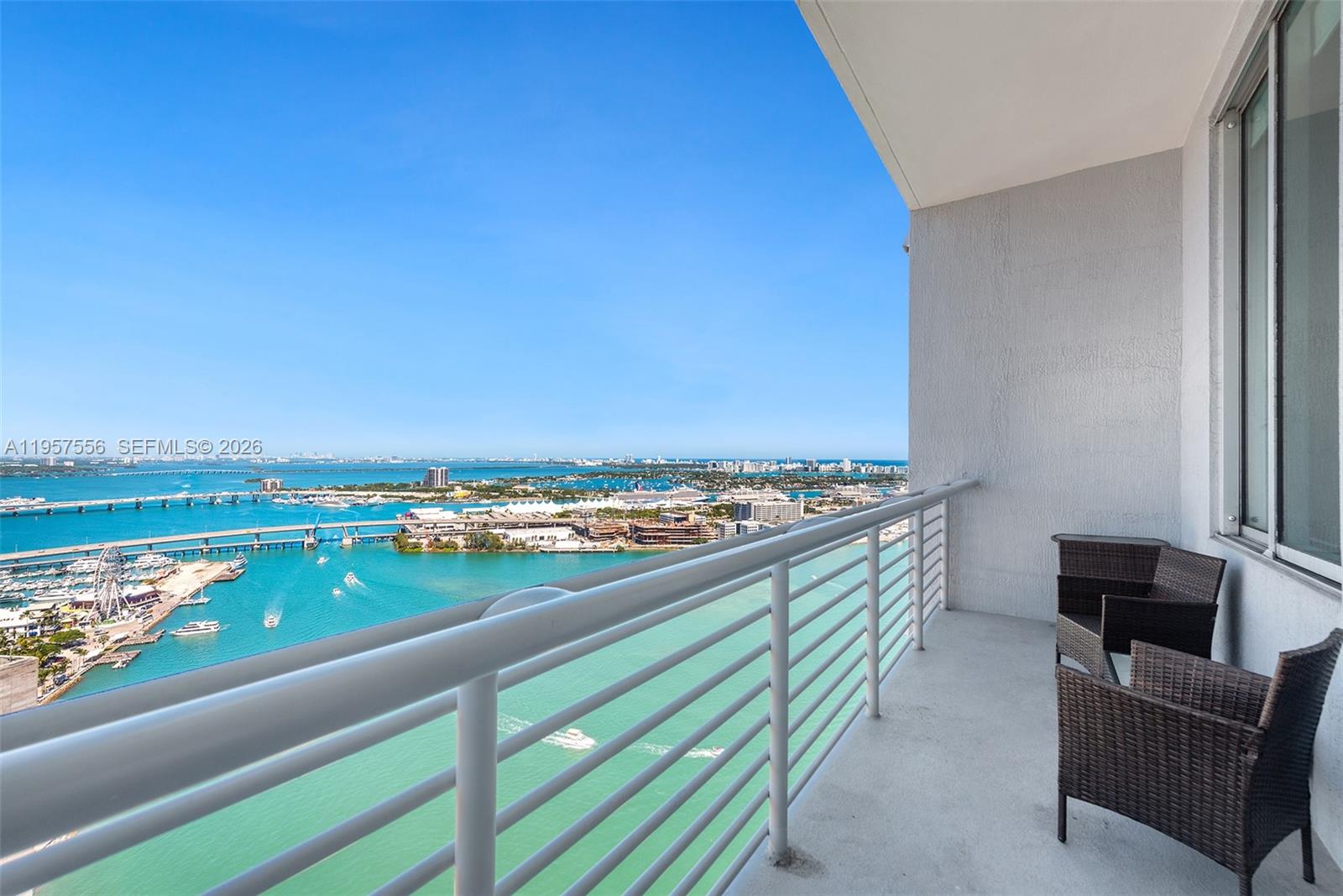 335 S Biscayne Boulevard UPH-10 Property Photo 1