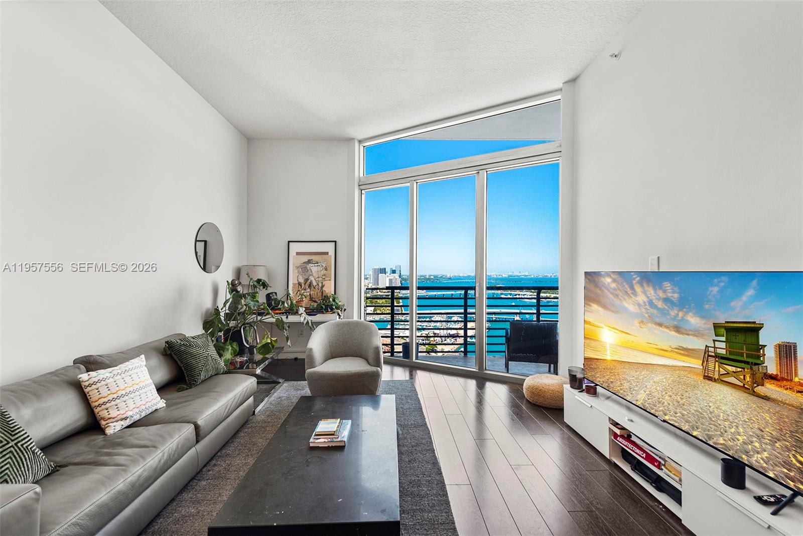 335 S Biscayne Boulevard Uph-10 Property Photo 2
