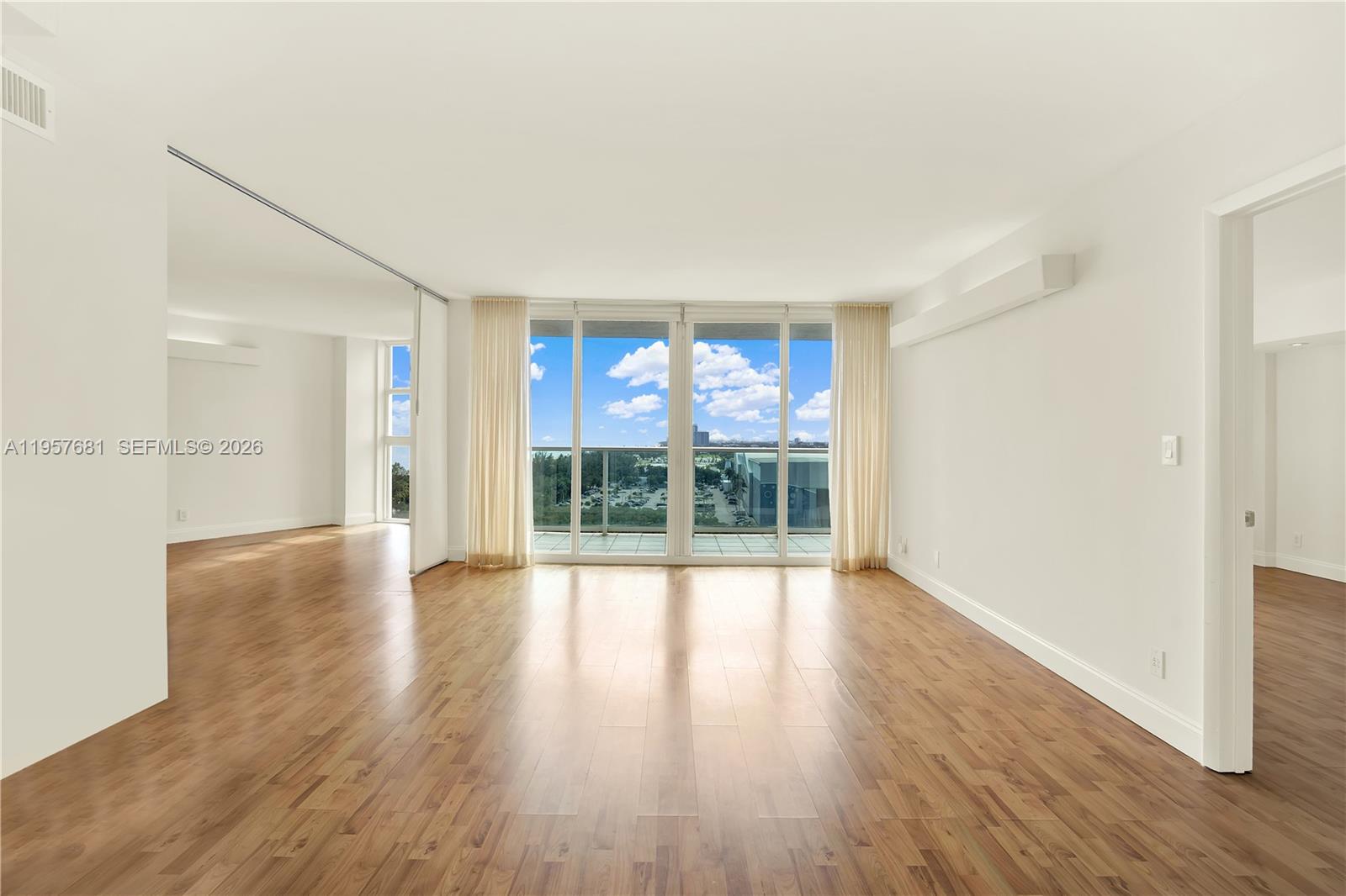 100 S Bayview Drive 1222 Property Photo 9