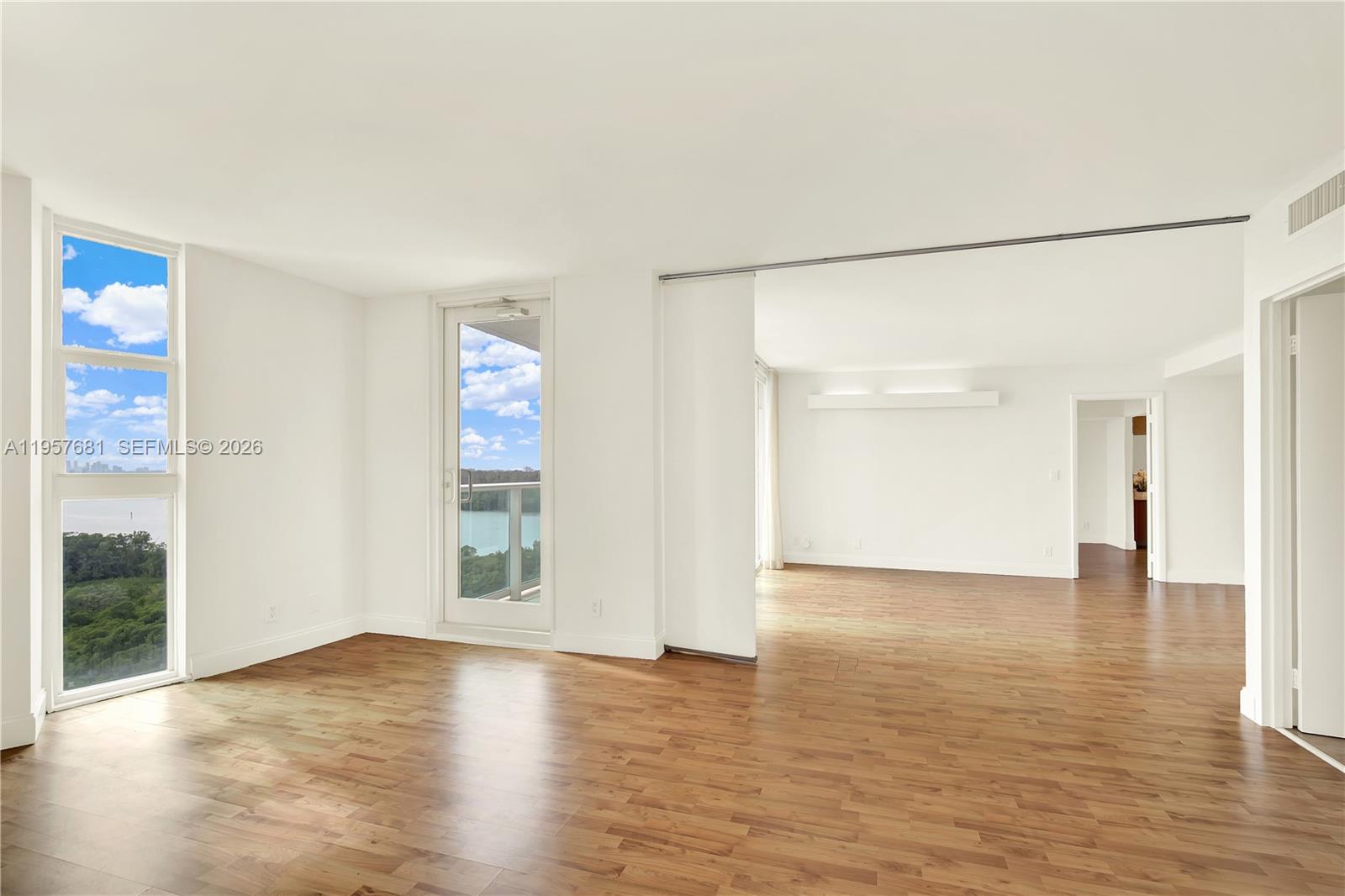 100 S Bayview Drive 1222 Property Photo 13