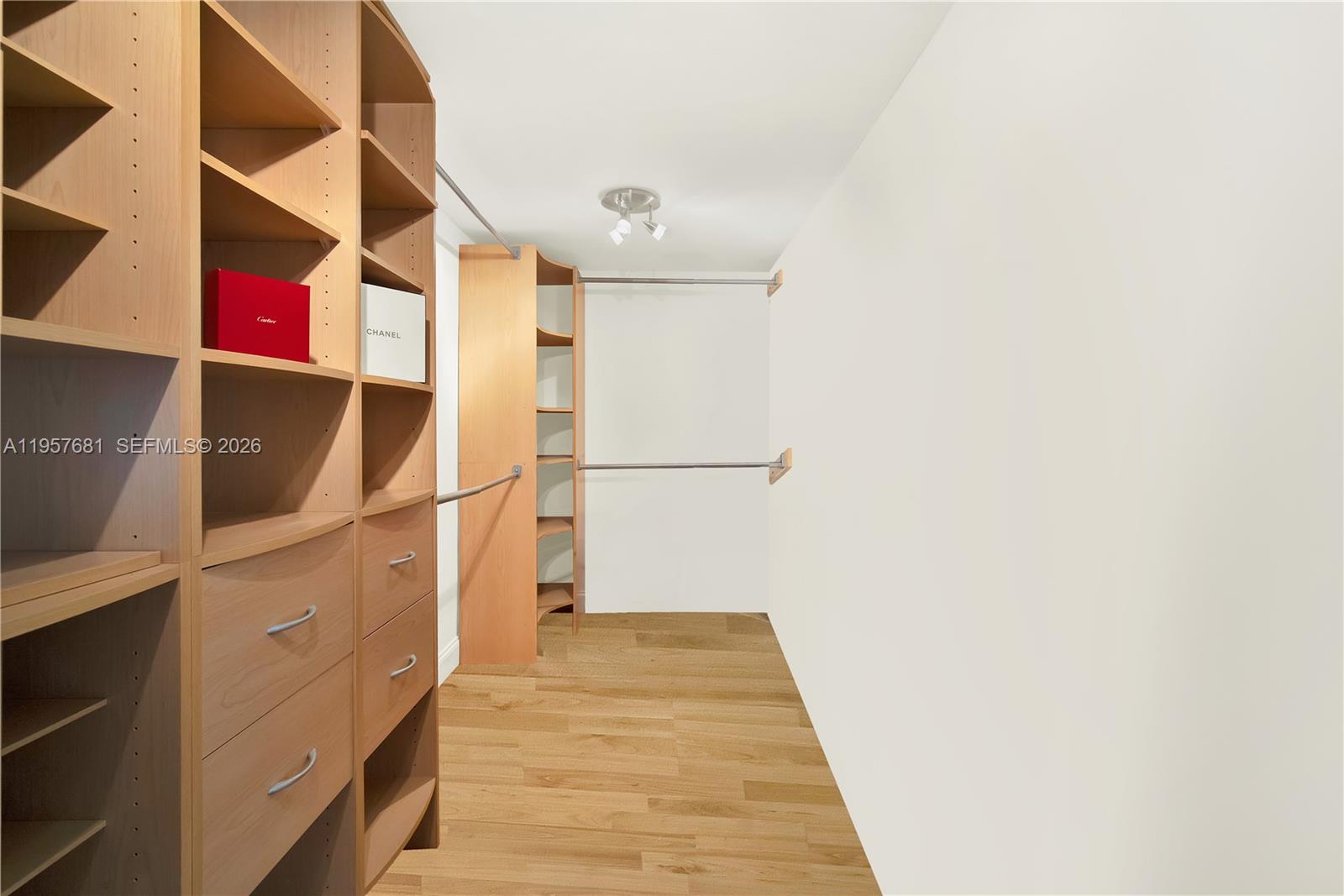 100 S Bayview Drive 1222 Property Photo 25
