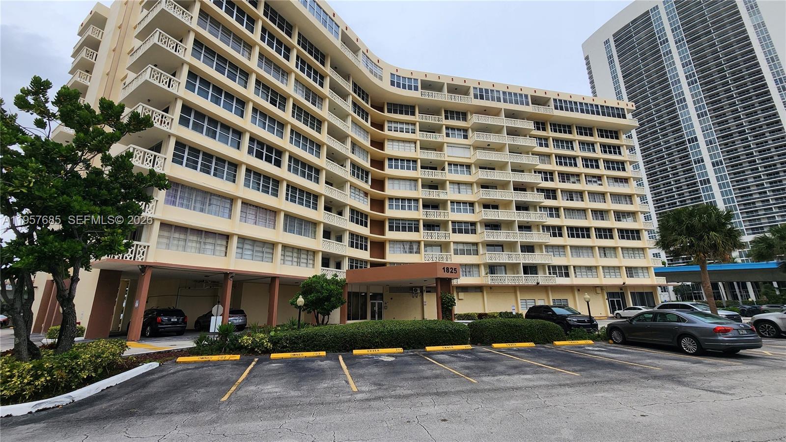 A11957685 Property Photo 1