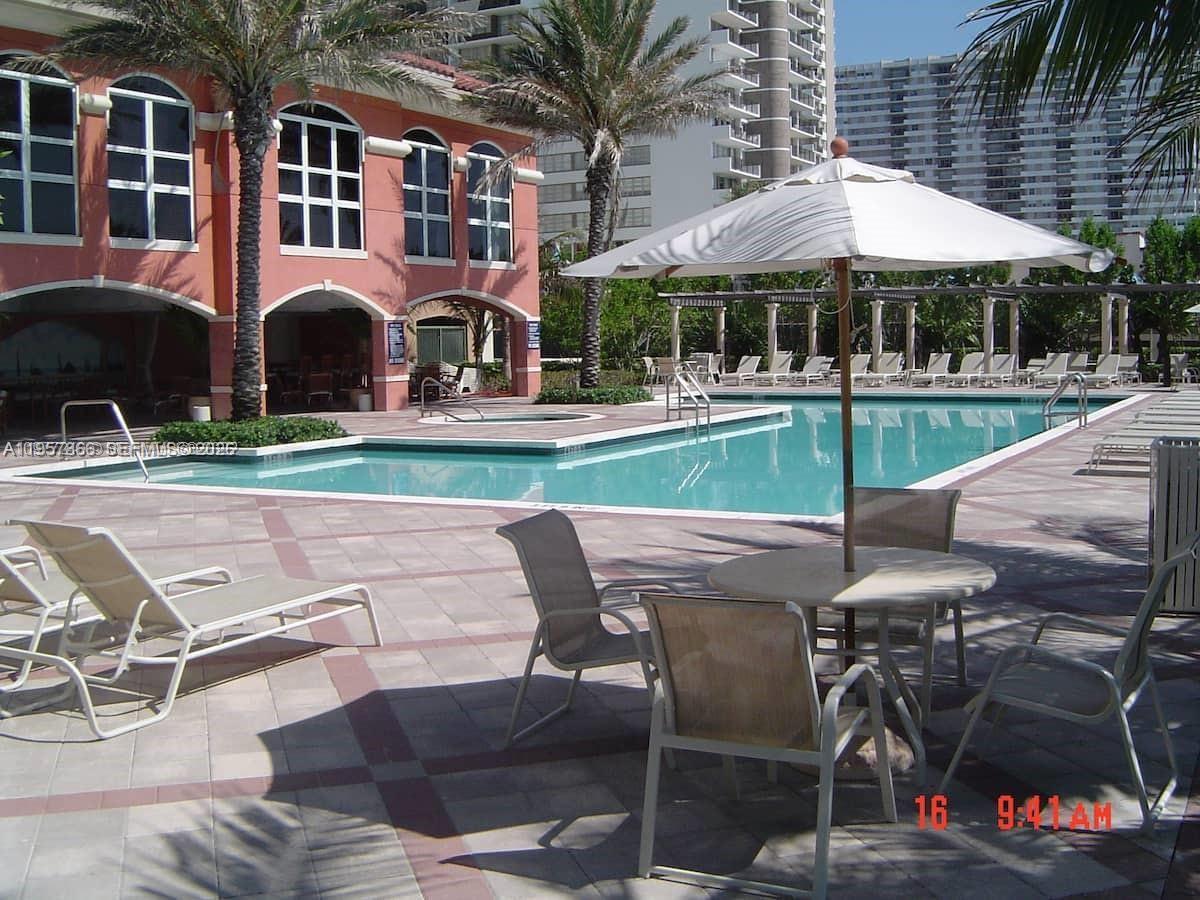 2080 S Ocean Drive 303 Property Photo 11