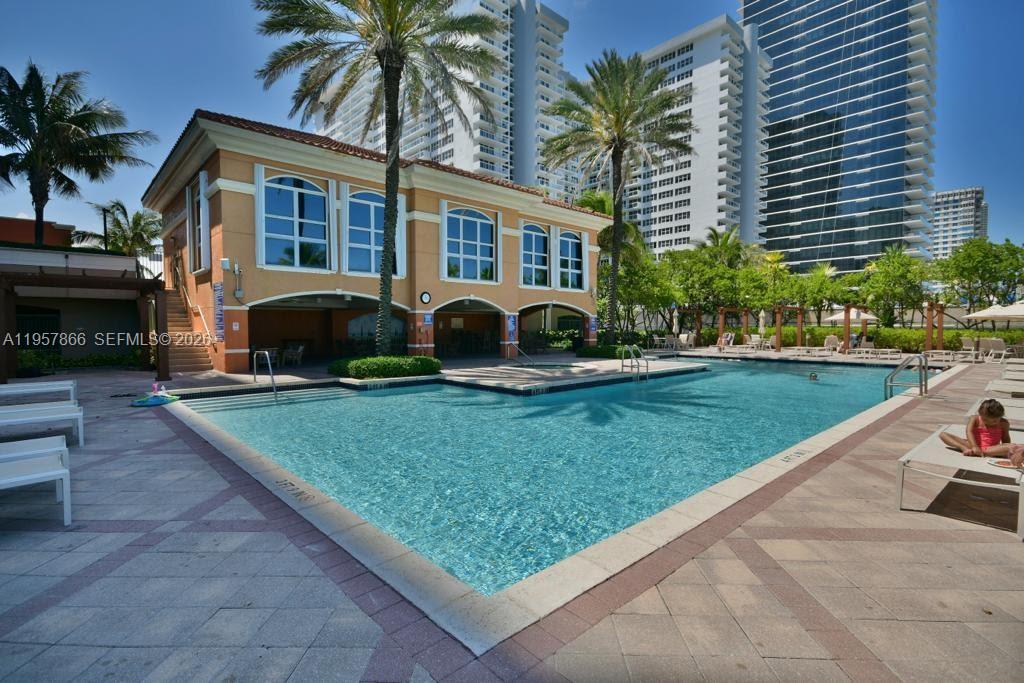 2080 S Ocean Drive 303 Property Photo 14