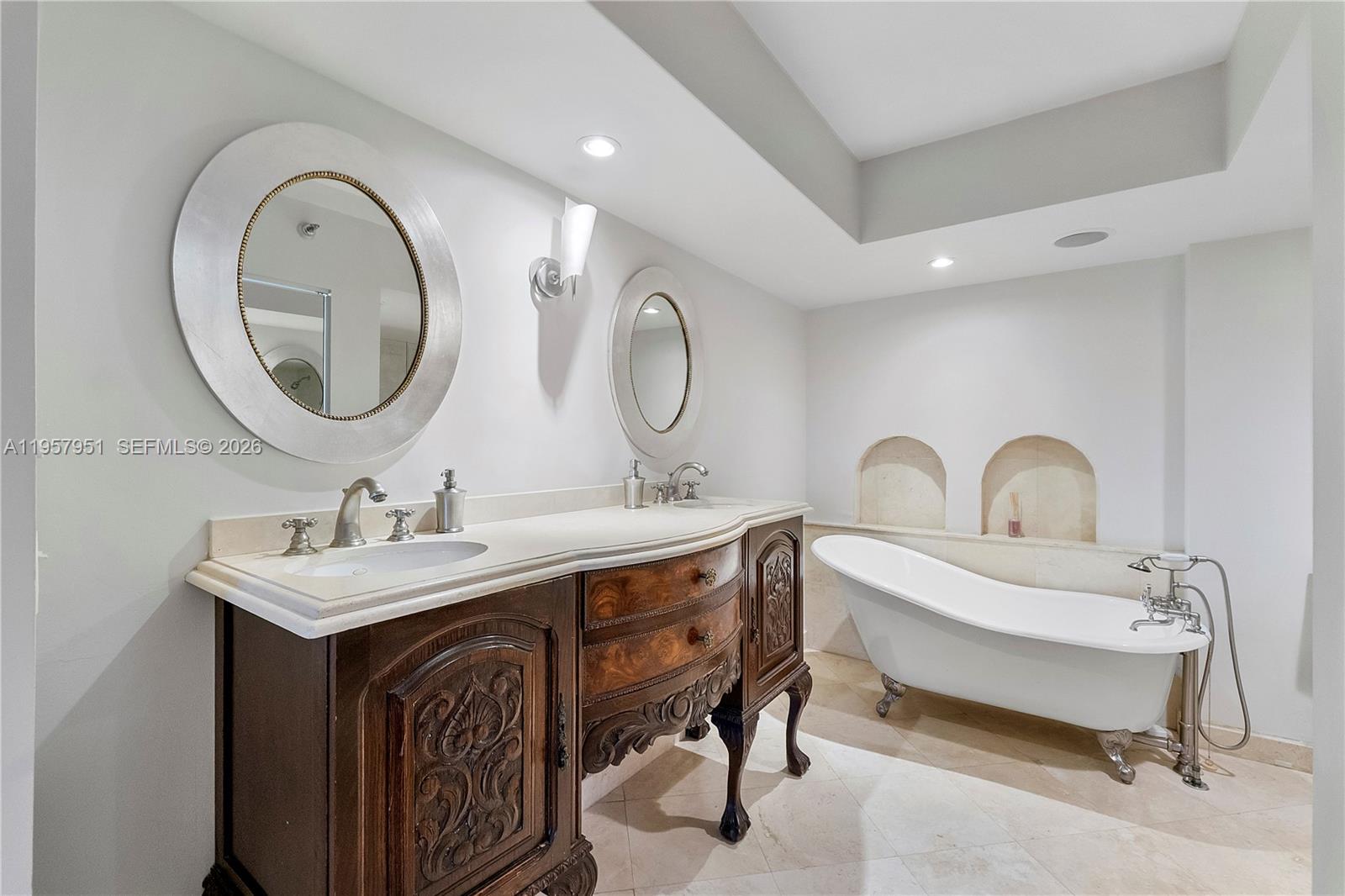 3500 Mystic Pointe Drive 1407 Property Photo 11