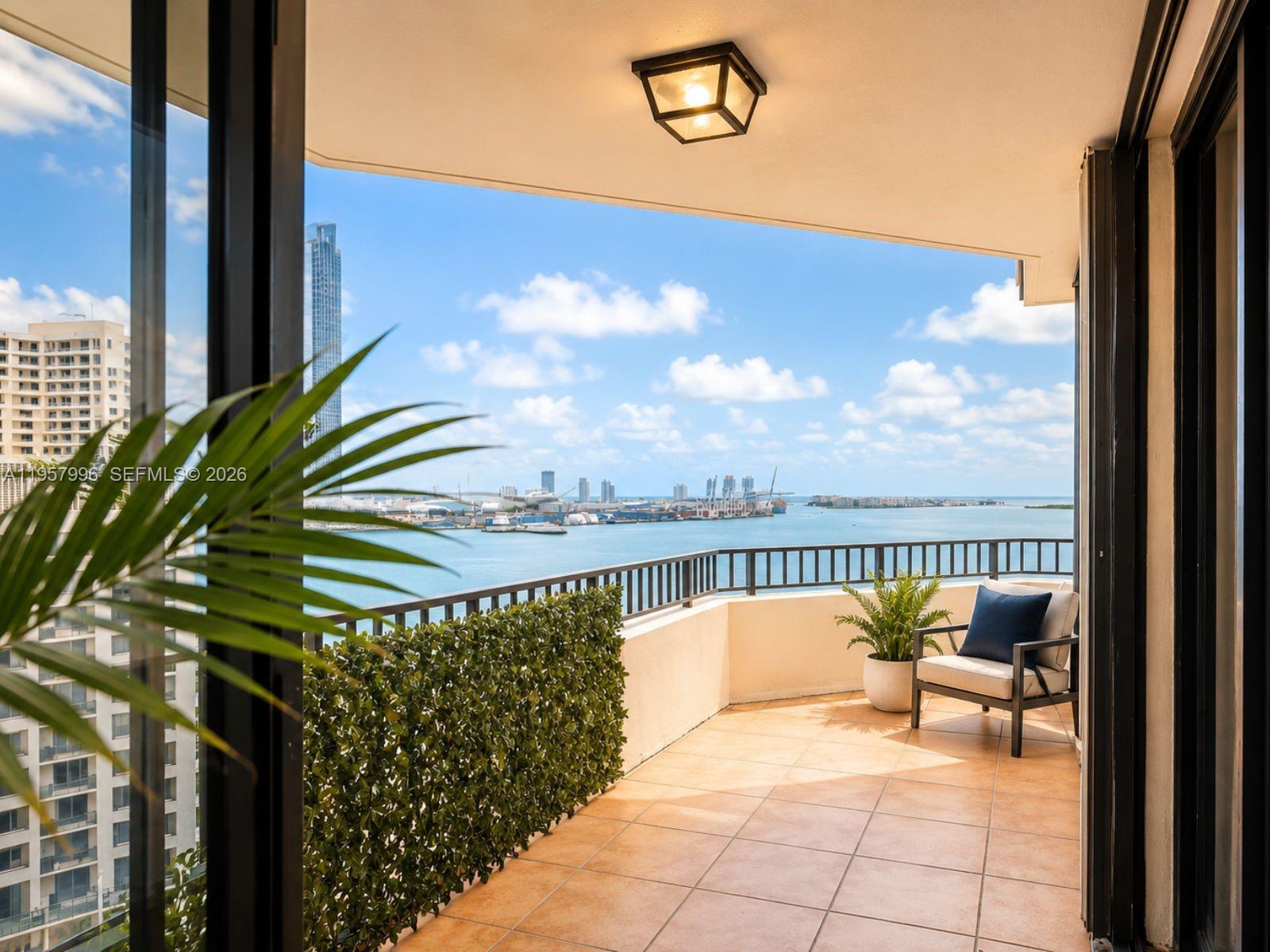 520 Brickell Key Drive A1904 Property Photo 4