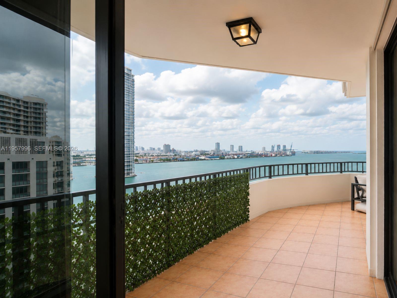 520 Brickell Key Drive A1904 Property Photo 6