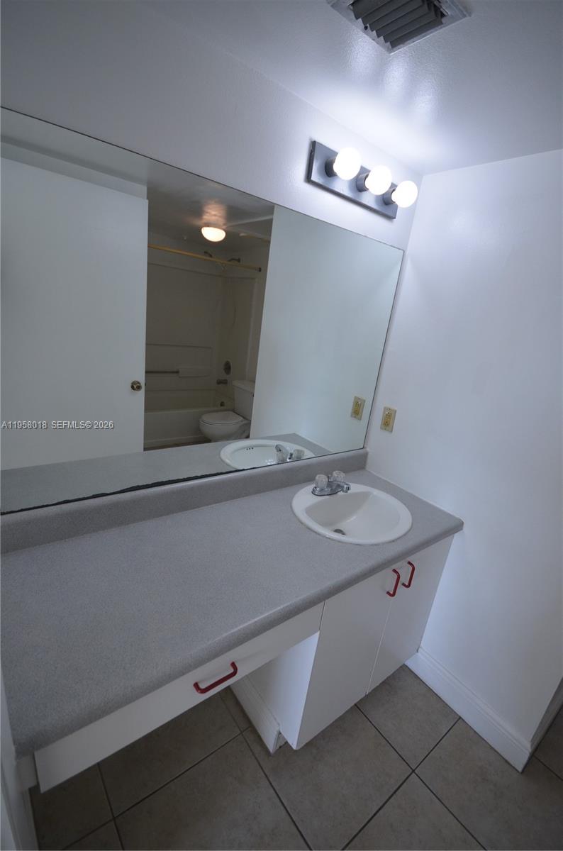 15201 Sw 80th Street 207 Property Photo 10