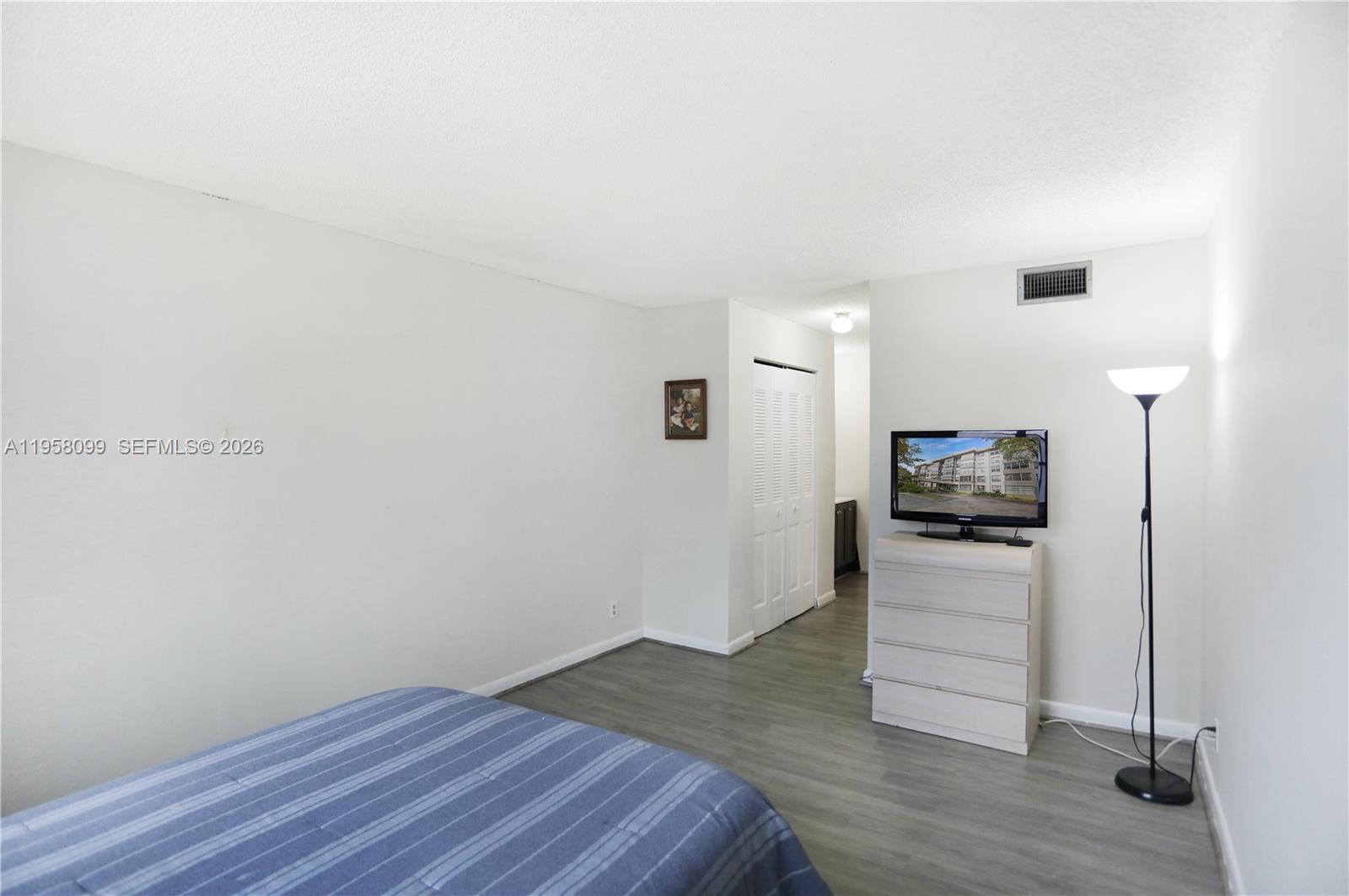 6600 Cypress Road 105 Property Photo 14