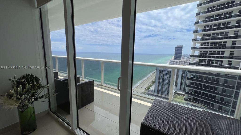 1830 S Ocean Drive 3404 Property Photo 4