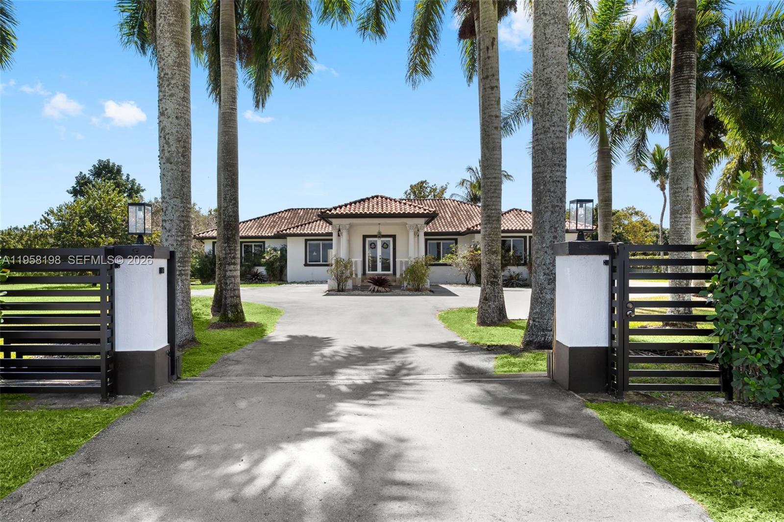 16800 Sw 190th Street Property Photo 1