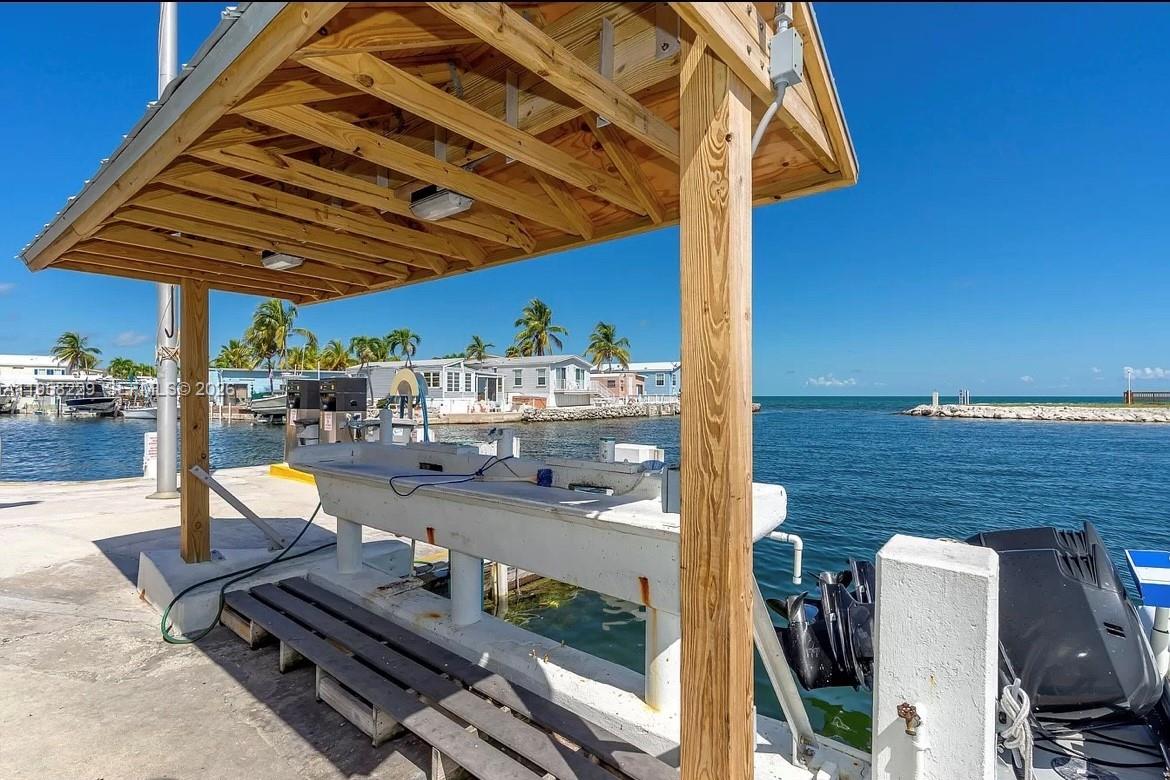 65821 Overseas Highway 407 Property Photo 3