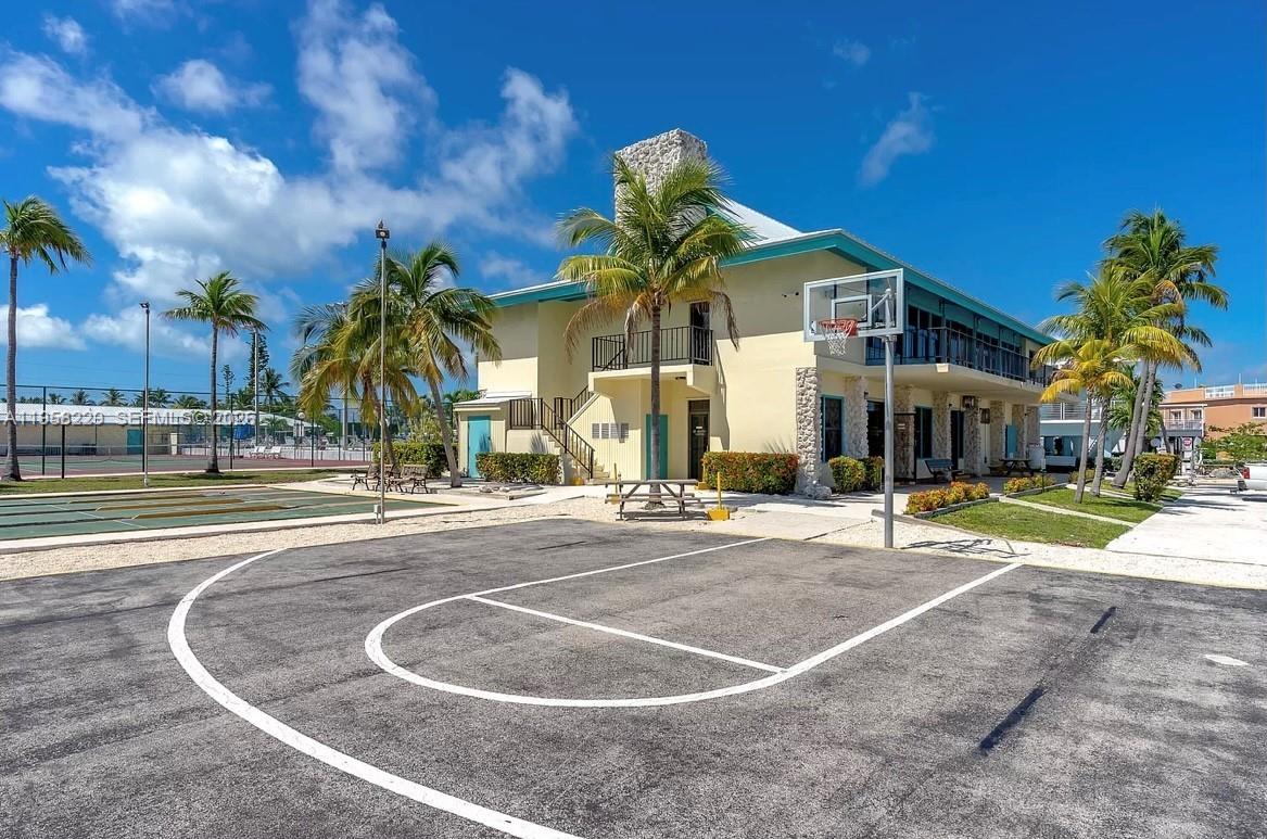 65821 Overseas Highway 407 Property Photo 6