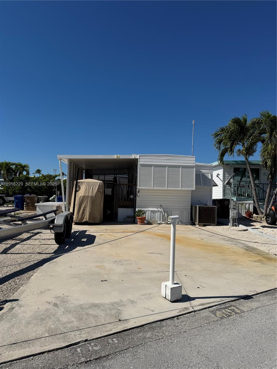 65821 Overseas Highway 407 Property Photo 16