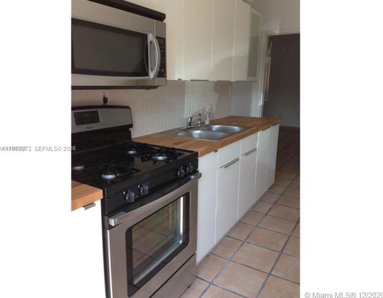 A11958272 Property Photo 6