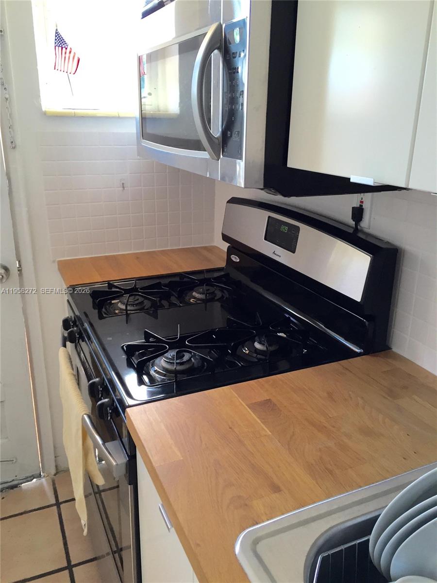 A11958272 Property Photo 7