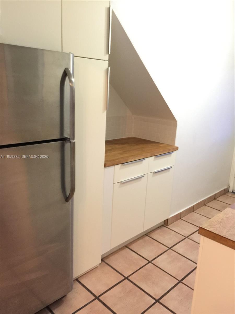 A11958272 Property Photo 8