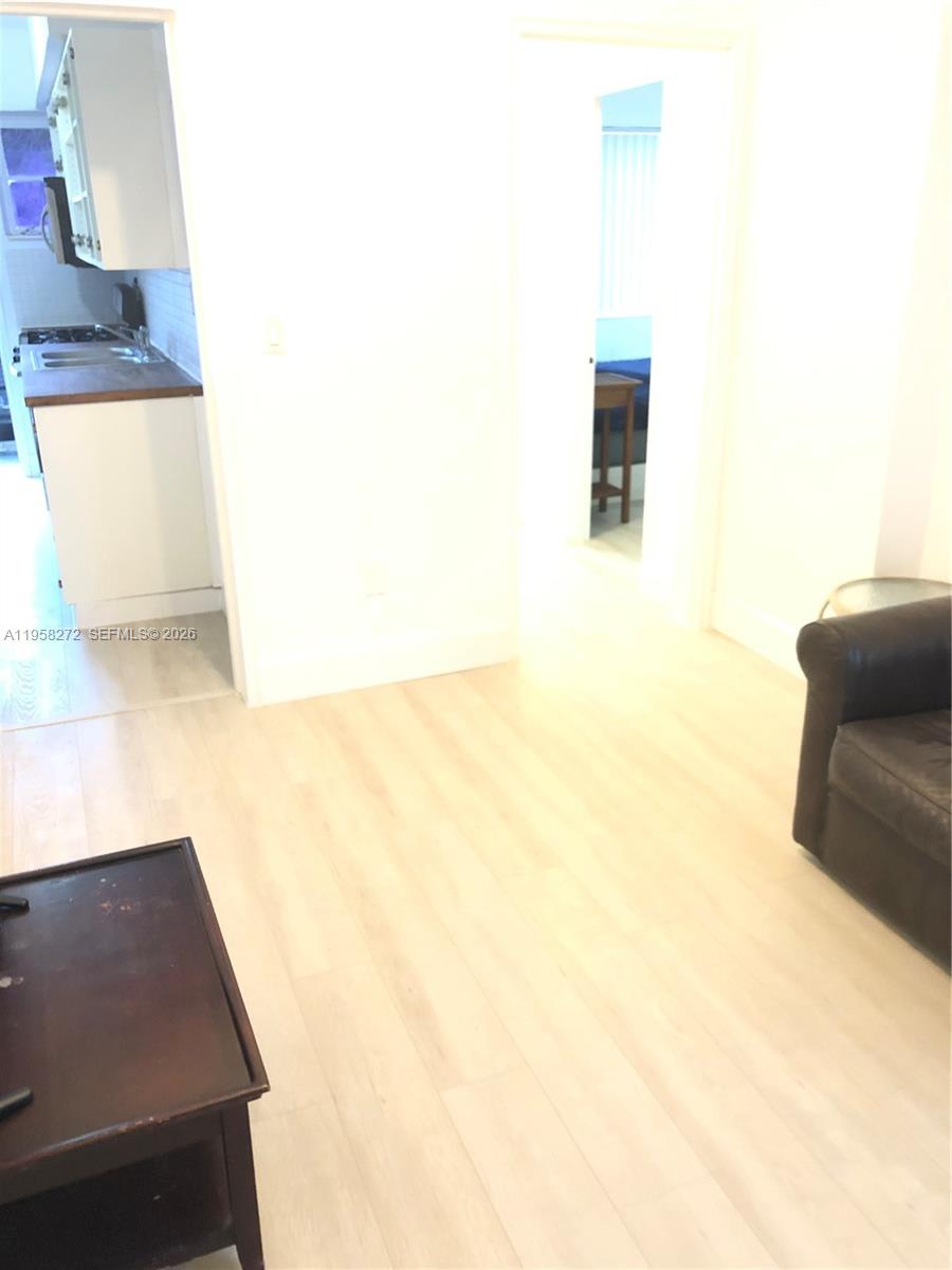 A11958272 Property Photo 11