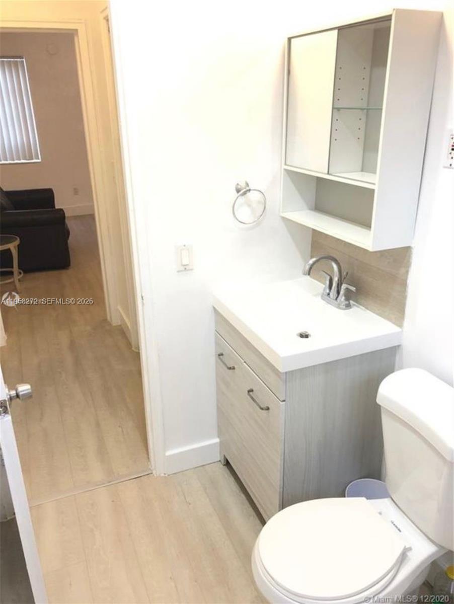 A11958272 Property Photo 13